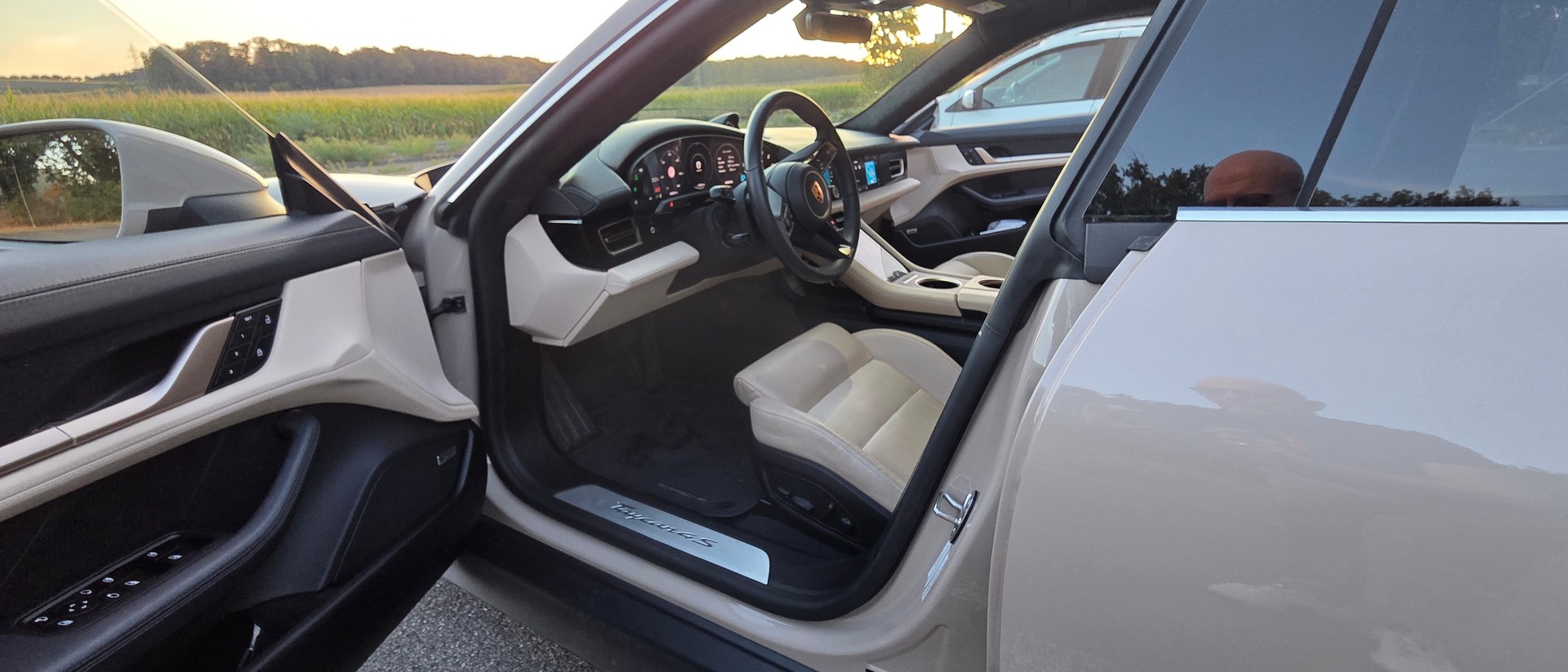 PORSCHE Taycan 4S Performancebatterie Plus (93,4 kWh)-image-10