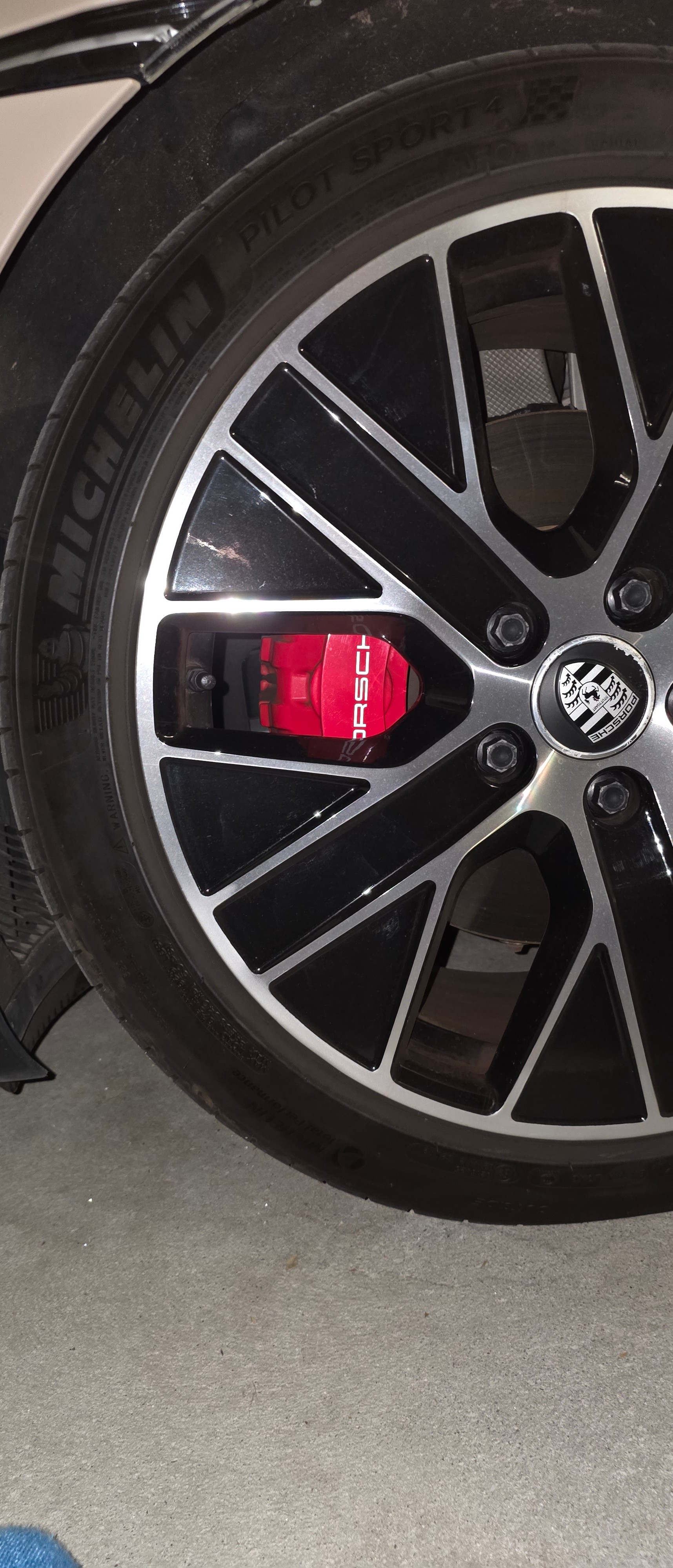 PORSCHE Taycan 4S Performancebatterie Plus (93,4 kWh)-image-16