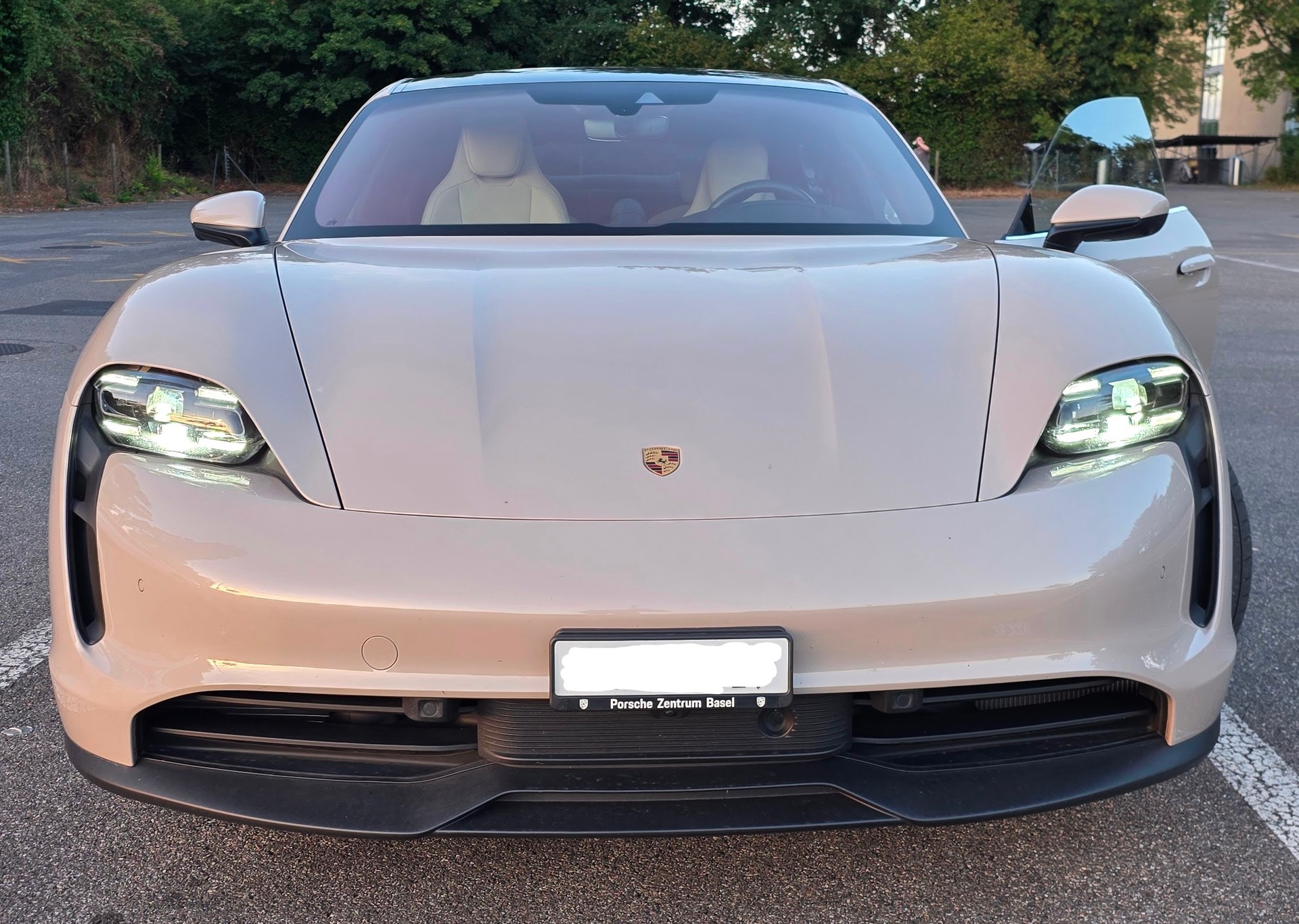 PORSCHE Taycan 4S Performancebatterie Plus (93,4 kWh)-image-4