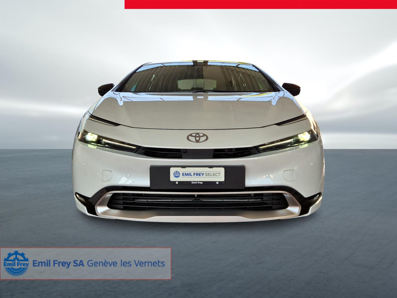 TOYOTA Prius 2.0 Plug-In-Hybrid Premium-showroom-element-3