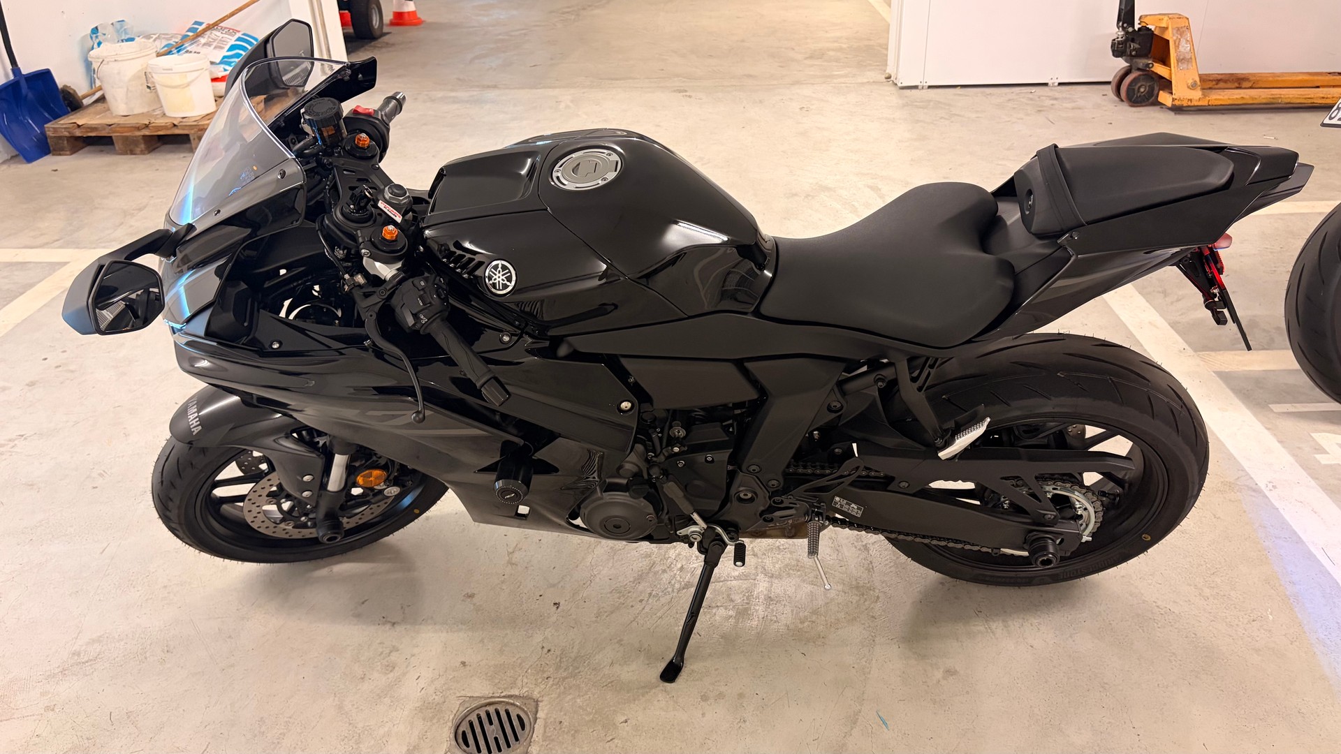 YAMAHA R7-image-1