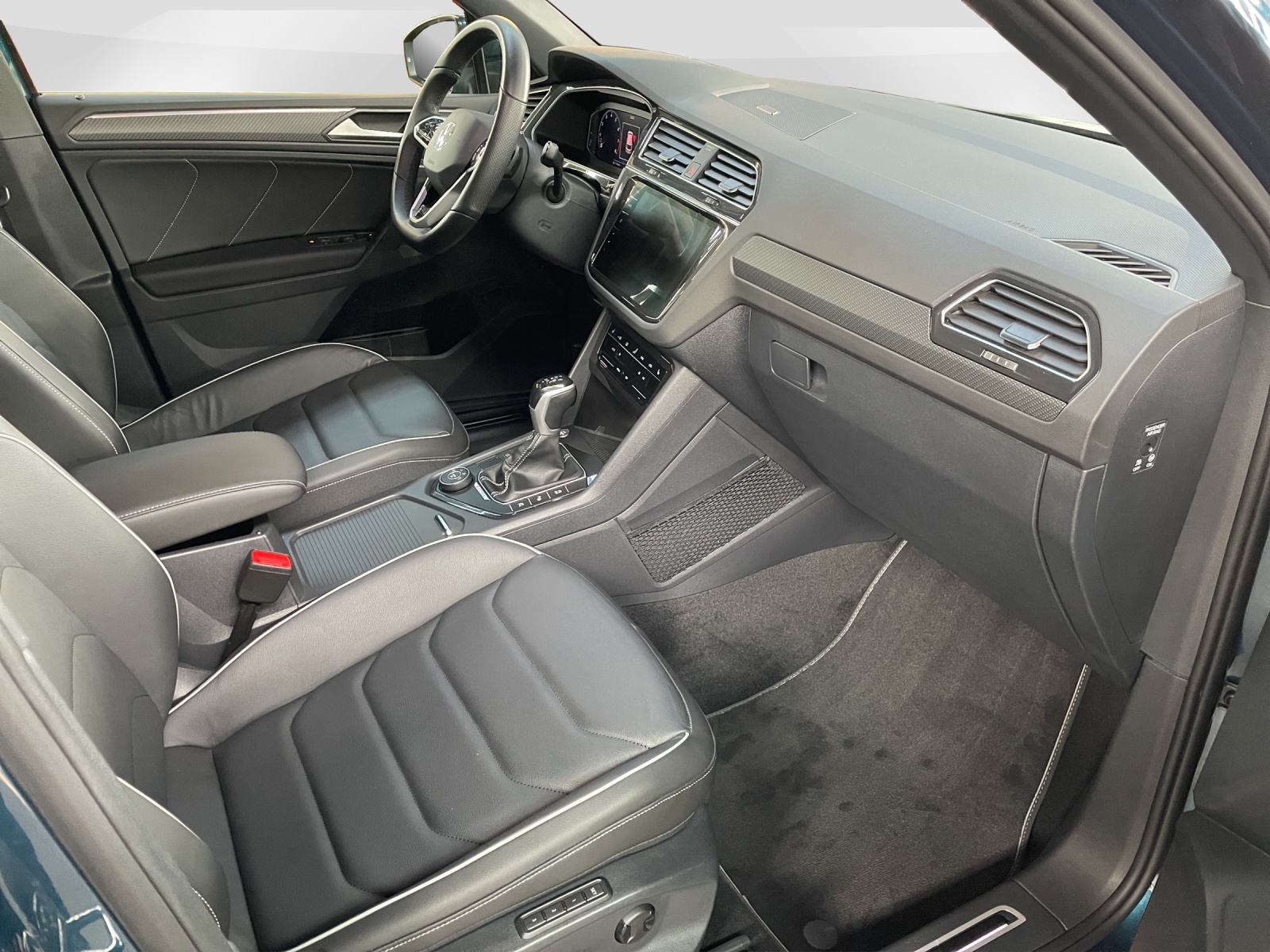 VW Tiguan 2.0 TSI R-Line DSG-image-8