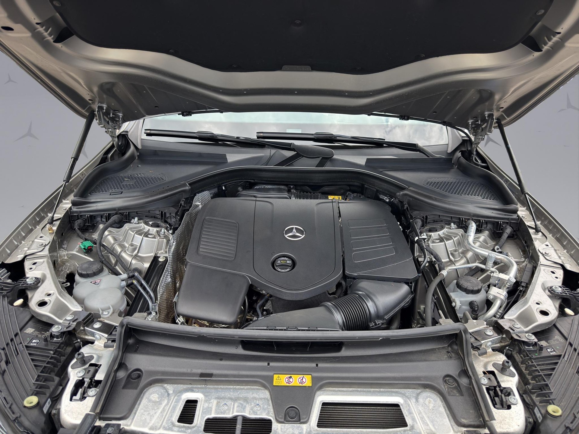 MERCEDES-BENZ GLC 400 e AMG Line 4matic-image-18