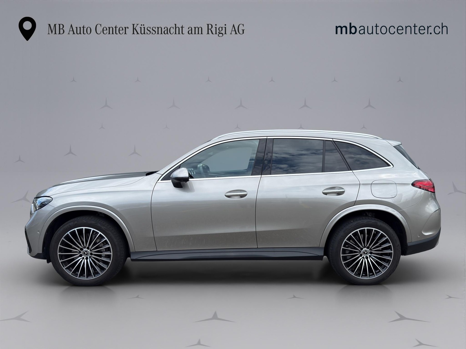 MERCEDES-BENZ GLC 400 e AMG Line 4matic-showroom-element-2