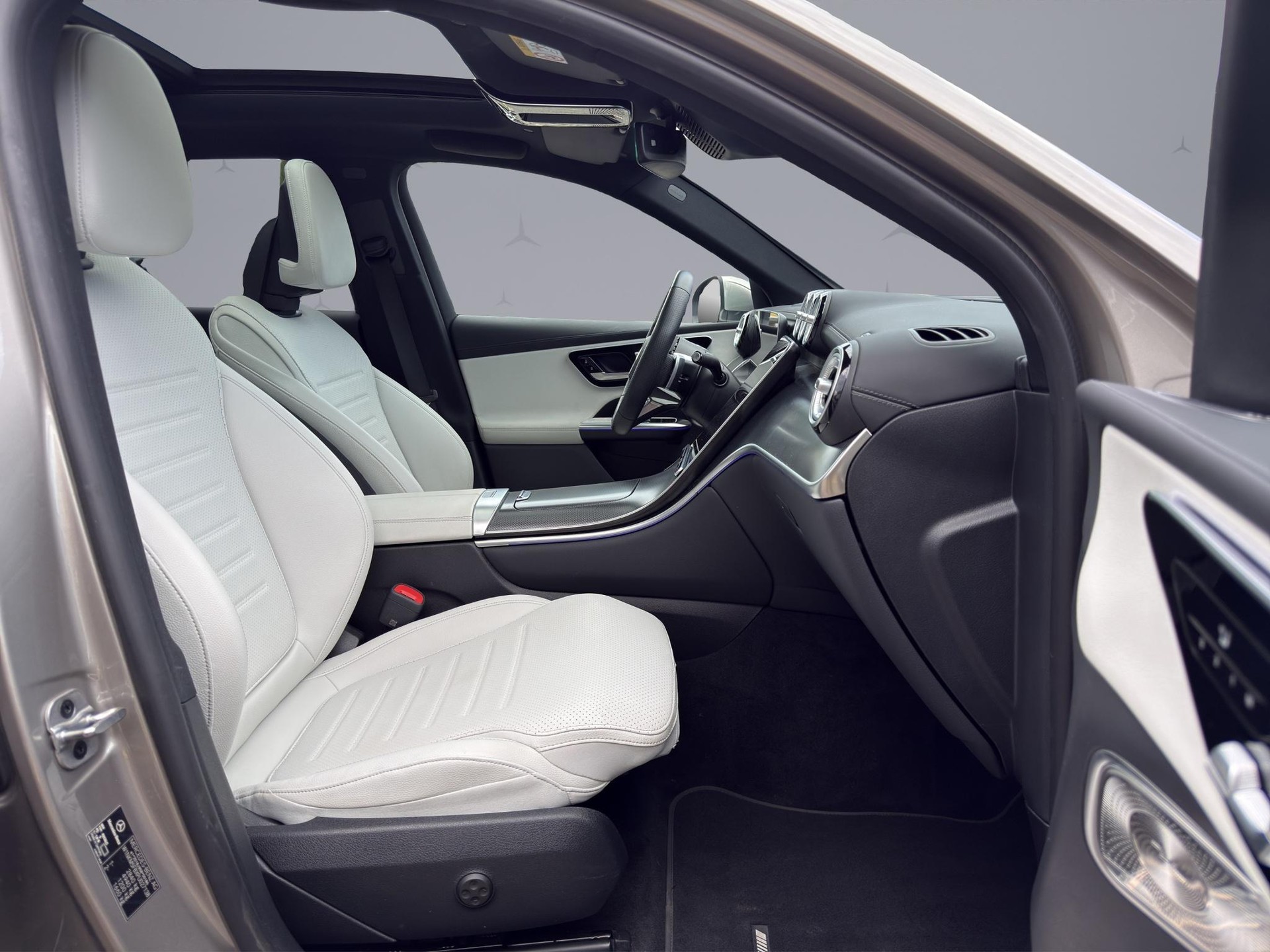 MERCEDES-BENZ GLC 400 e AMG Line 4matic-image-15