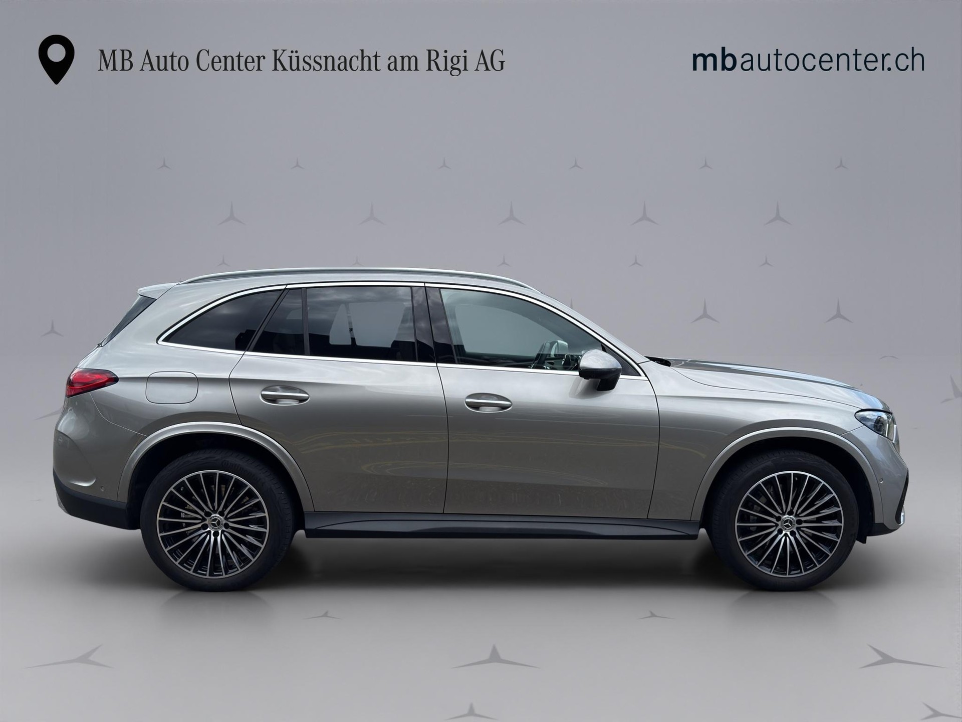 MERCEDES-BENZ GLC 400 e AMG Line 4matic-image-6