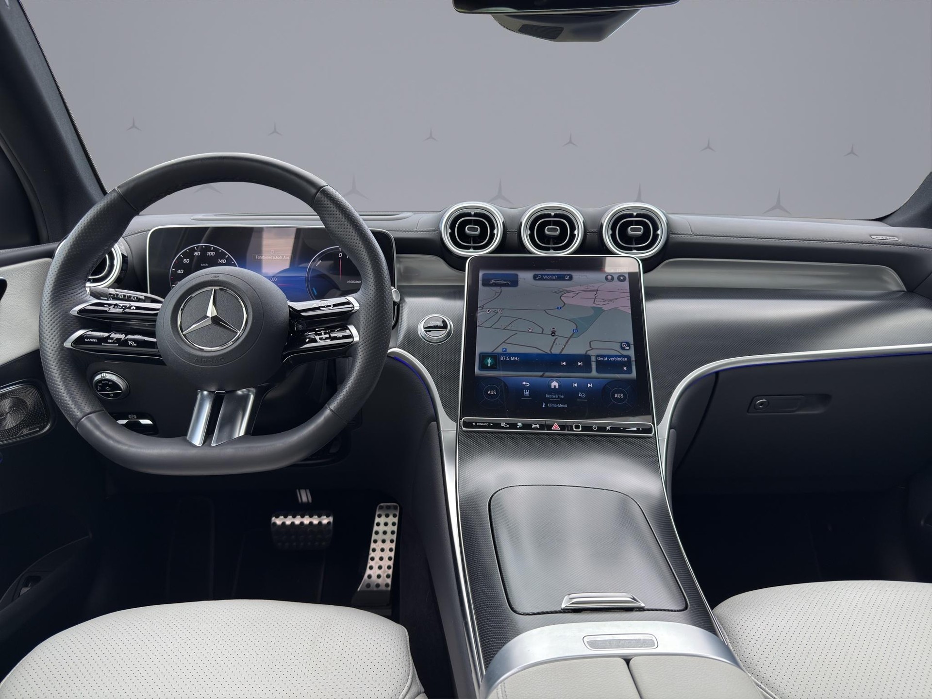 MERCEDES-BENZ GLC 400 e AMG Line 4matic-image-12