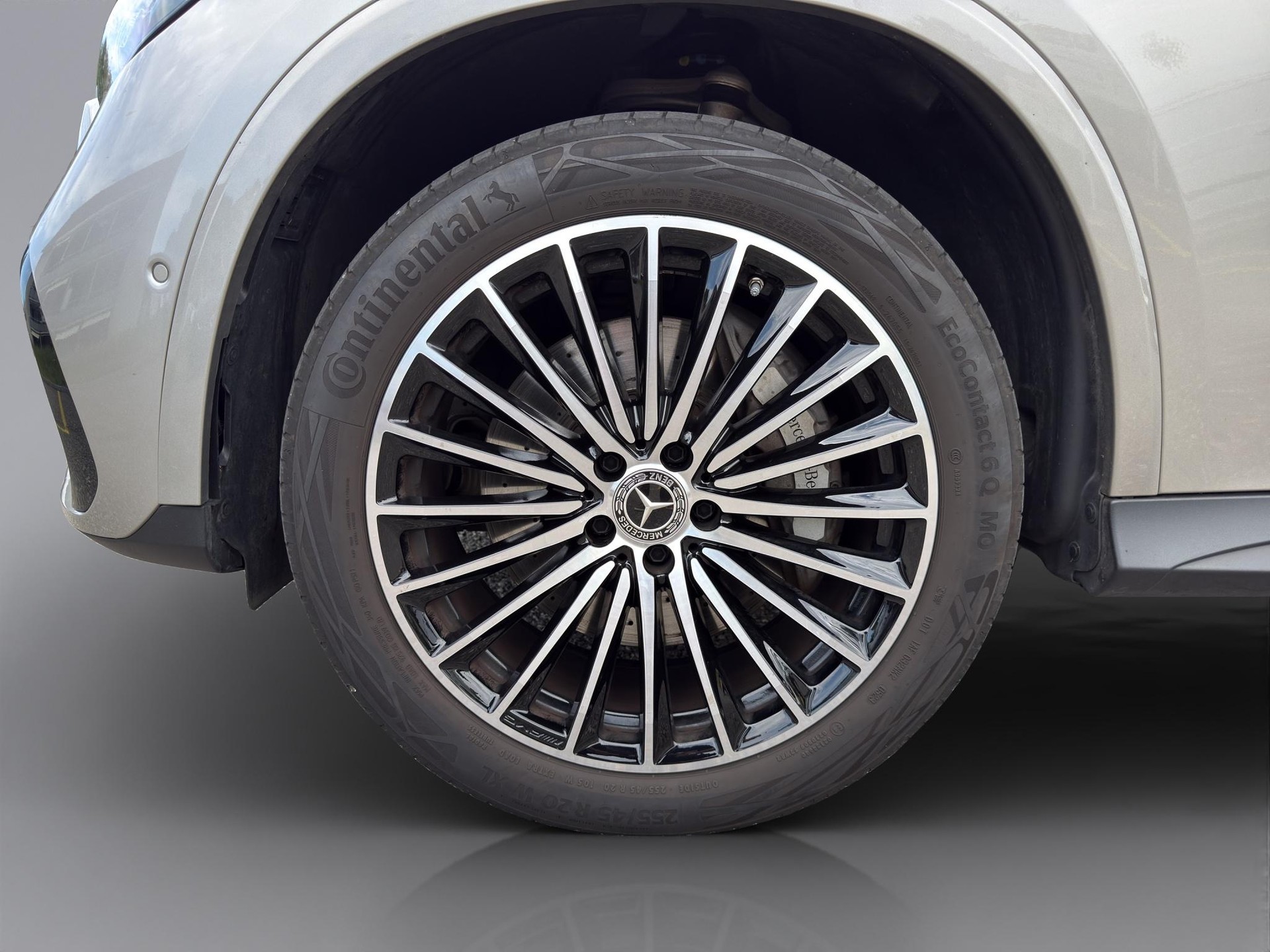 MERCEDES-BENZ GLC 400 e AMG Line 4matic-image-19