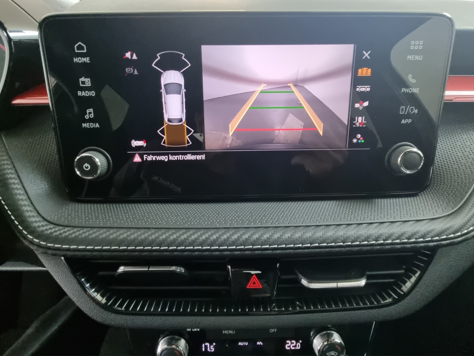 SKODA Fabia 1.5 TSI Monte Carlo DSG *5 Jahre Garantie*-image-15