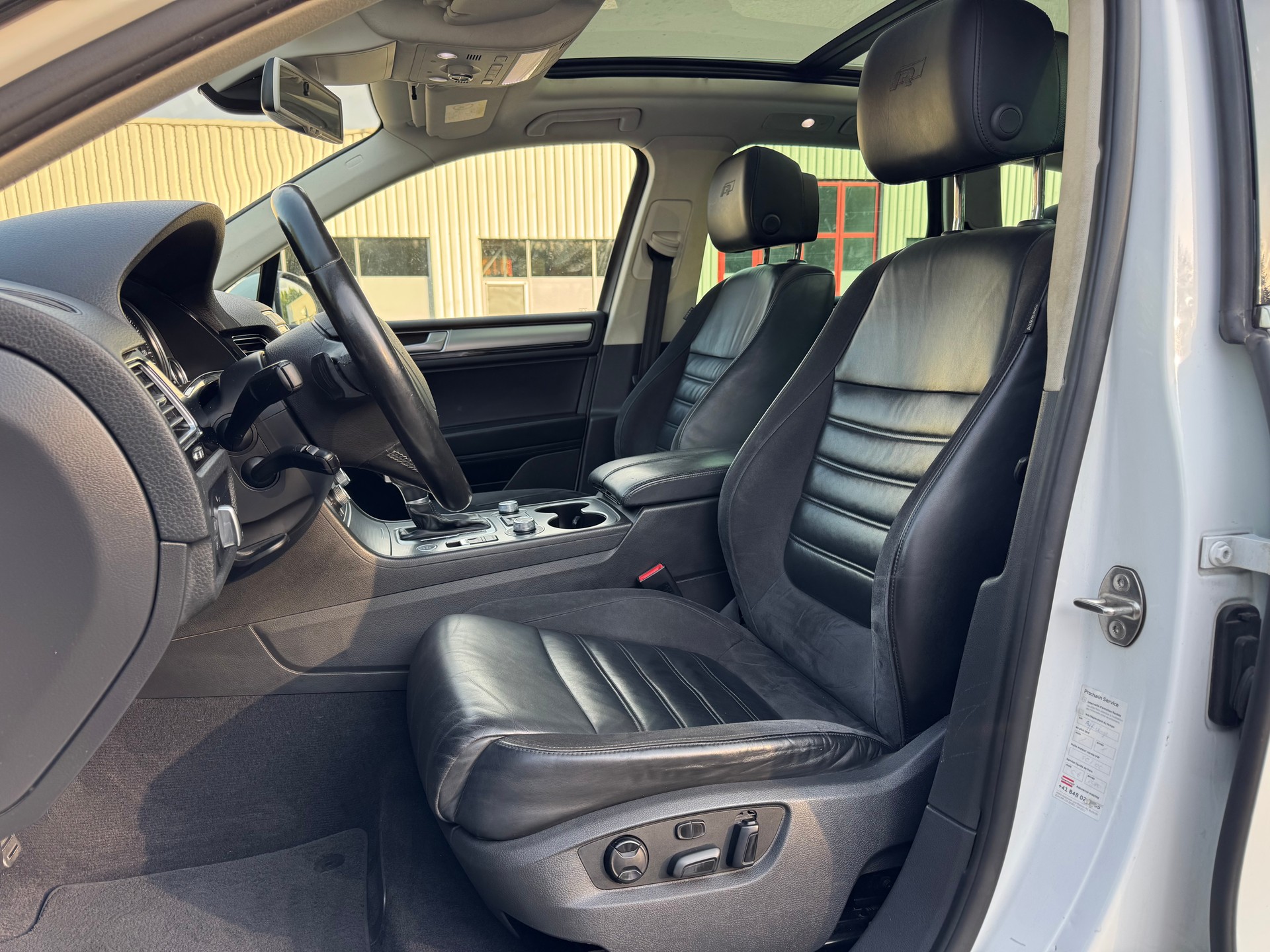 VW Touareg 3.0 TDI BMT Terrain Tech Tiptronic-image-7