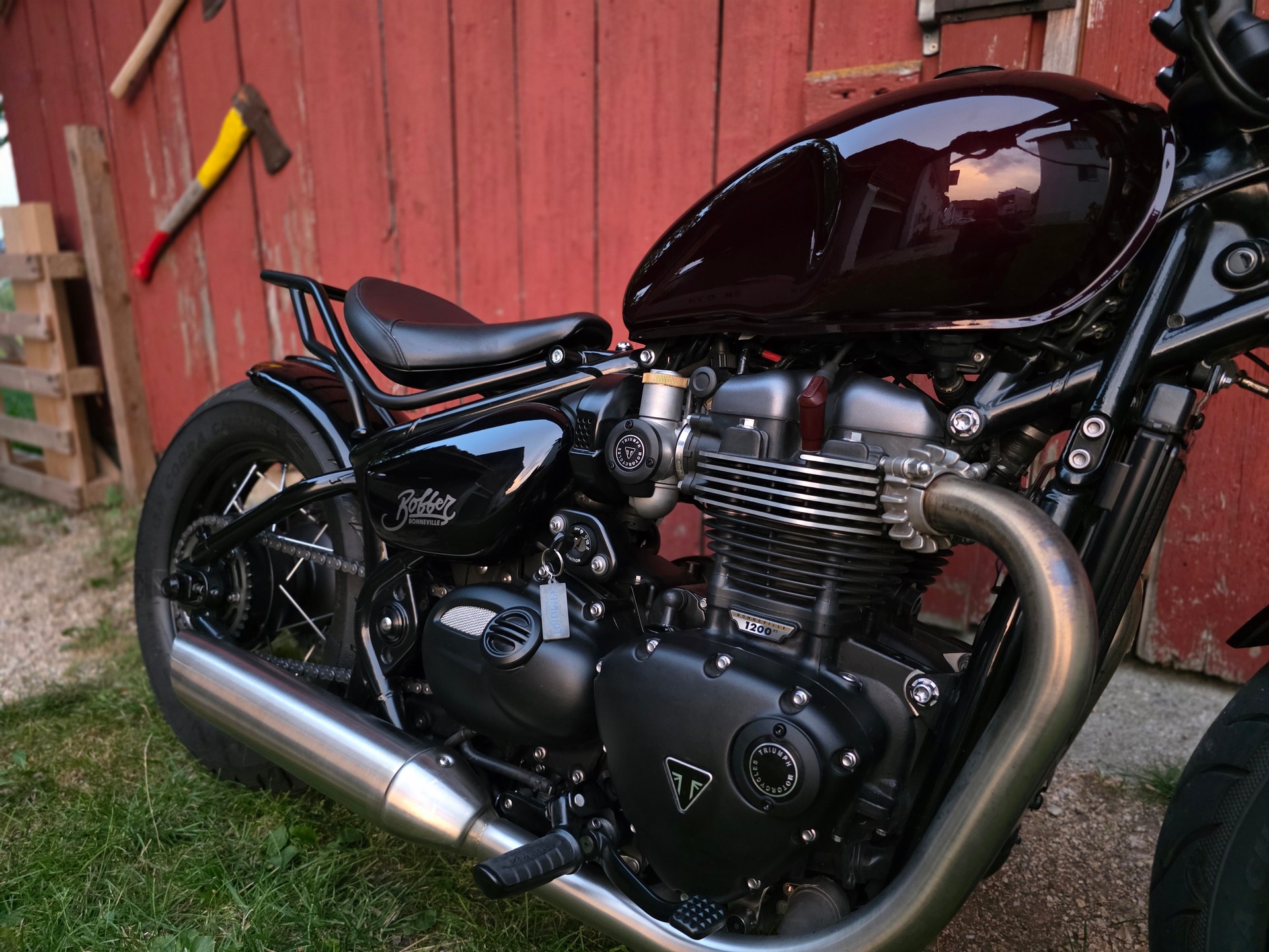 TRIUMPH Bobber-image-5