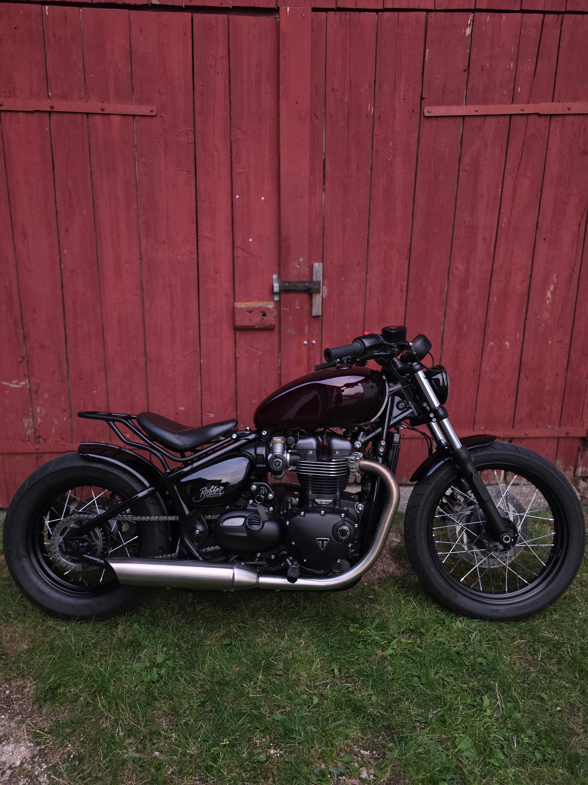 TRIUMPH Bobber-image-6