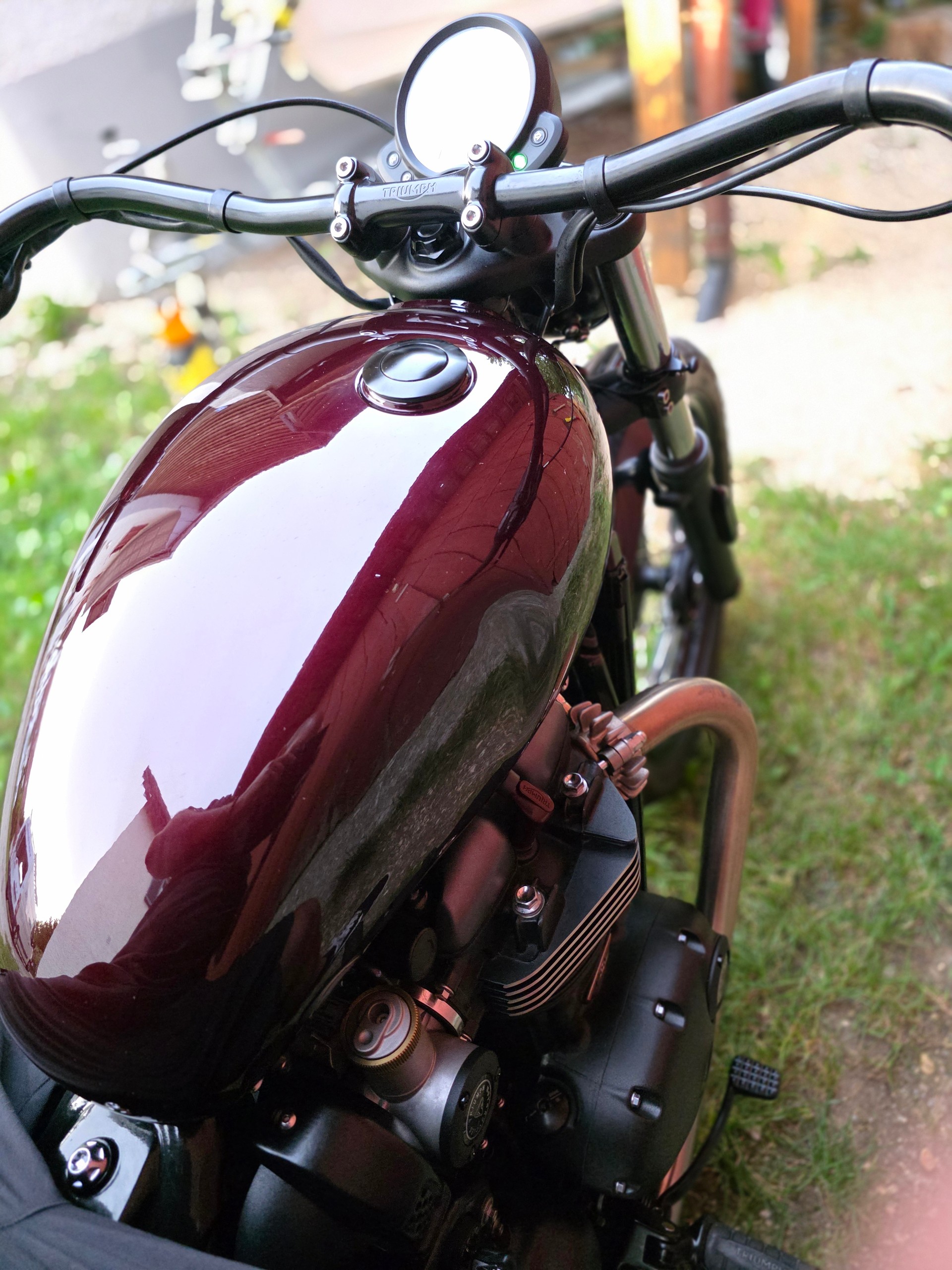 TRIUMPH Bobber-image-12