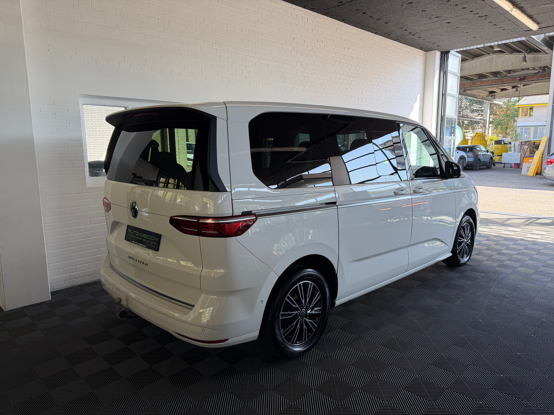 VW Multivan 2.0 TSI Style DSG * 204 PS *-showroom-element-2