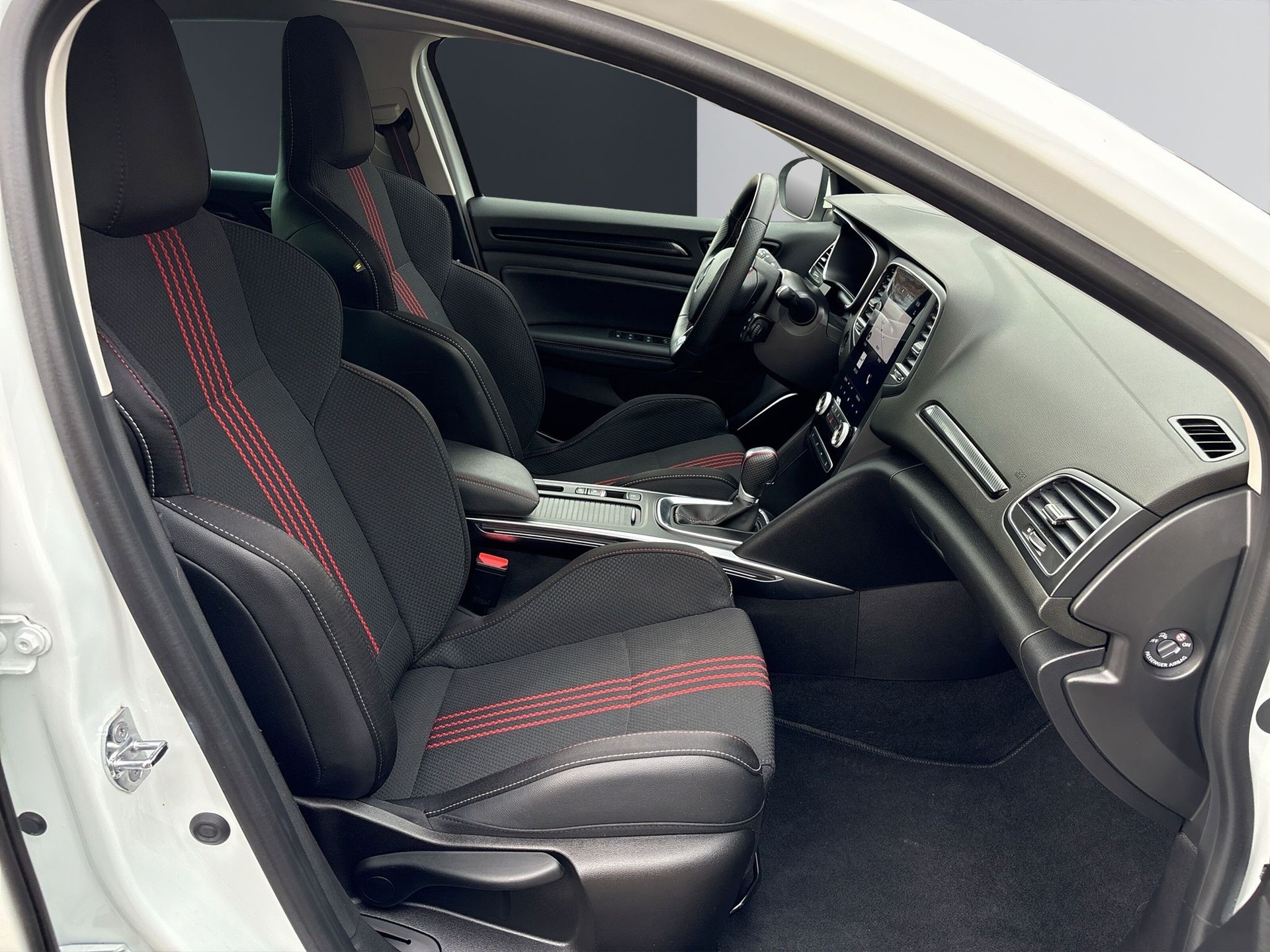 RENAULT Megane Mégane Grandtour 1.3 16V R.S. Line EDC-image-14