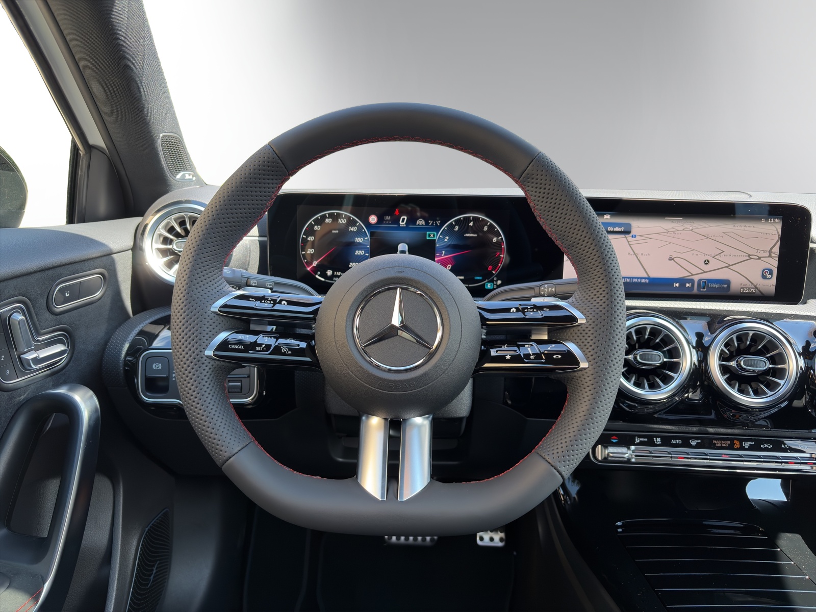 MERCEDES-BENZ A 220 4Matic 8G-DCT-image-9