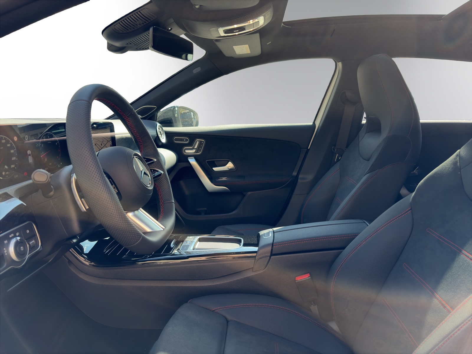 MERCEDES-BENZ A 220 4Matic 8G-DCT-image-10