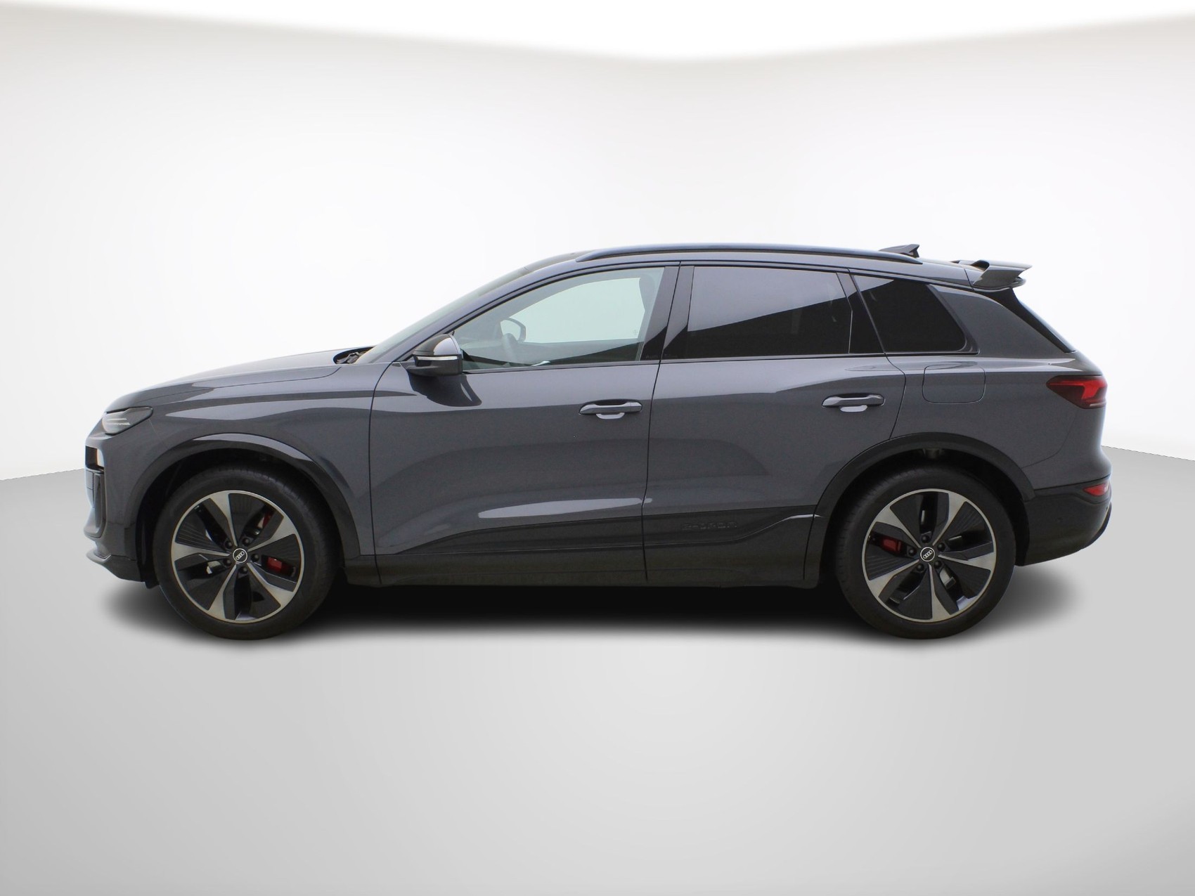 AUDI SQ6 e-tron quattro **Audi Werksgarantie bis 11/2030**-showroom-element-2