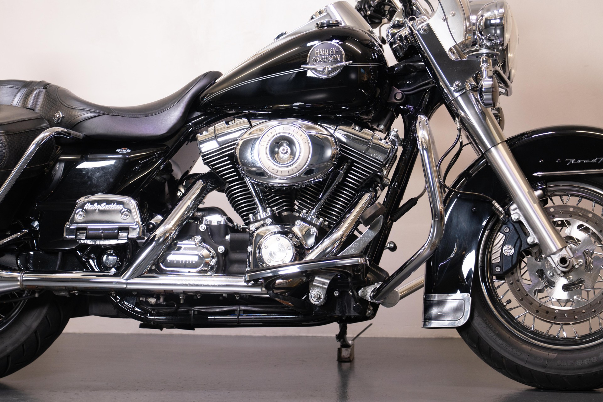 HARLEY-DAVIDSON FLHRC Road King Classic ABS-image-5
