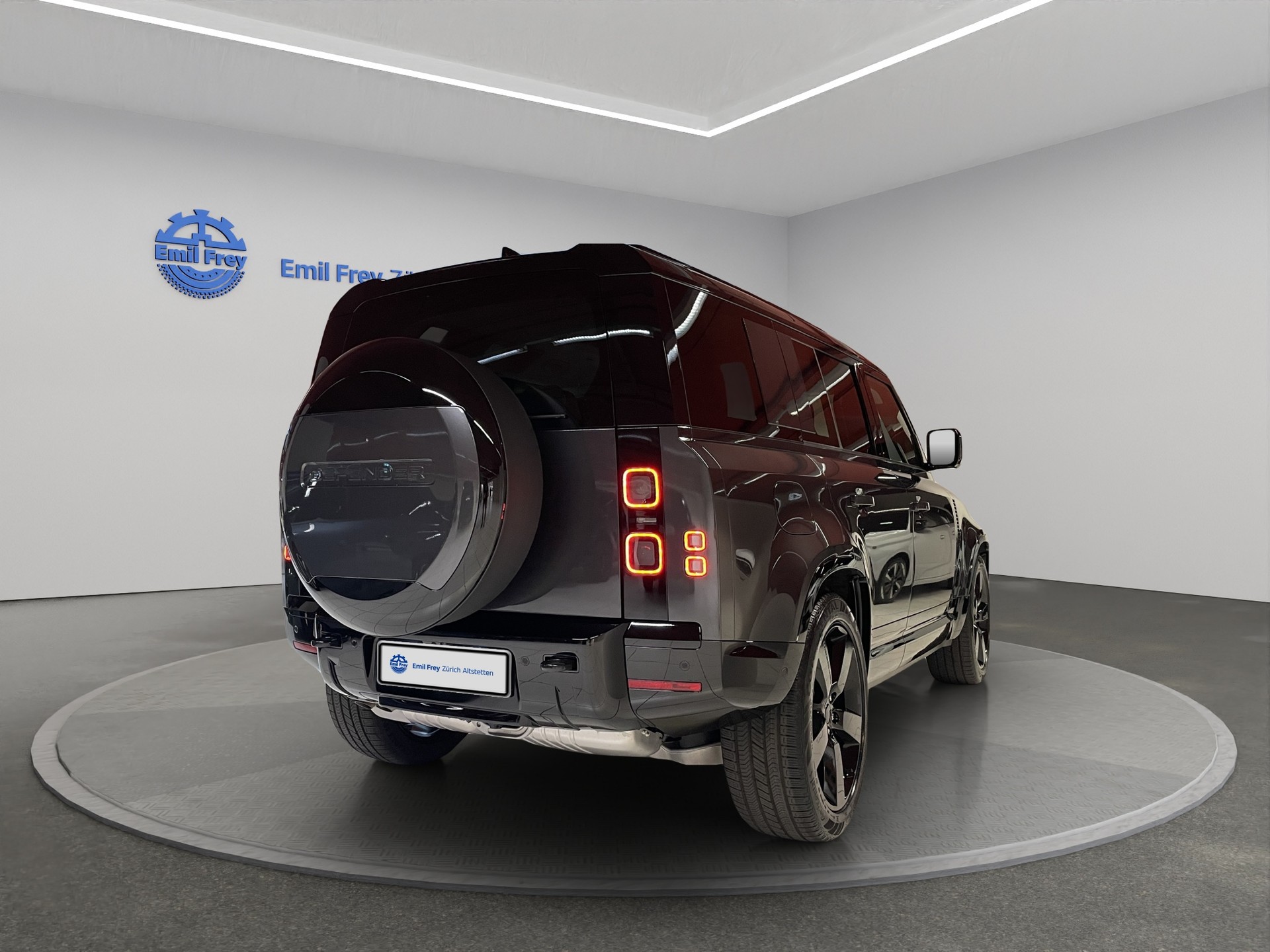 LAND ROVER Defender 110 3.0 D I6 350 X-Dynamic HSE-showroom-element-2