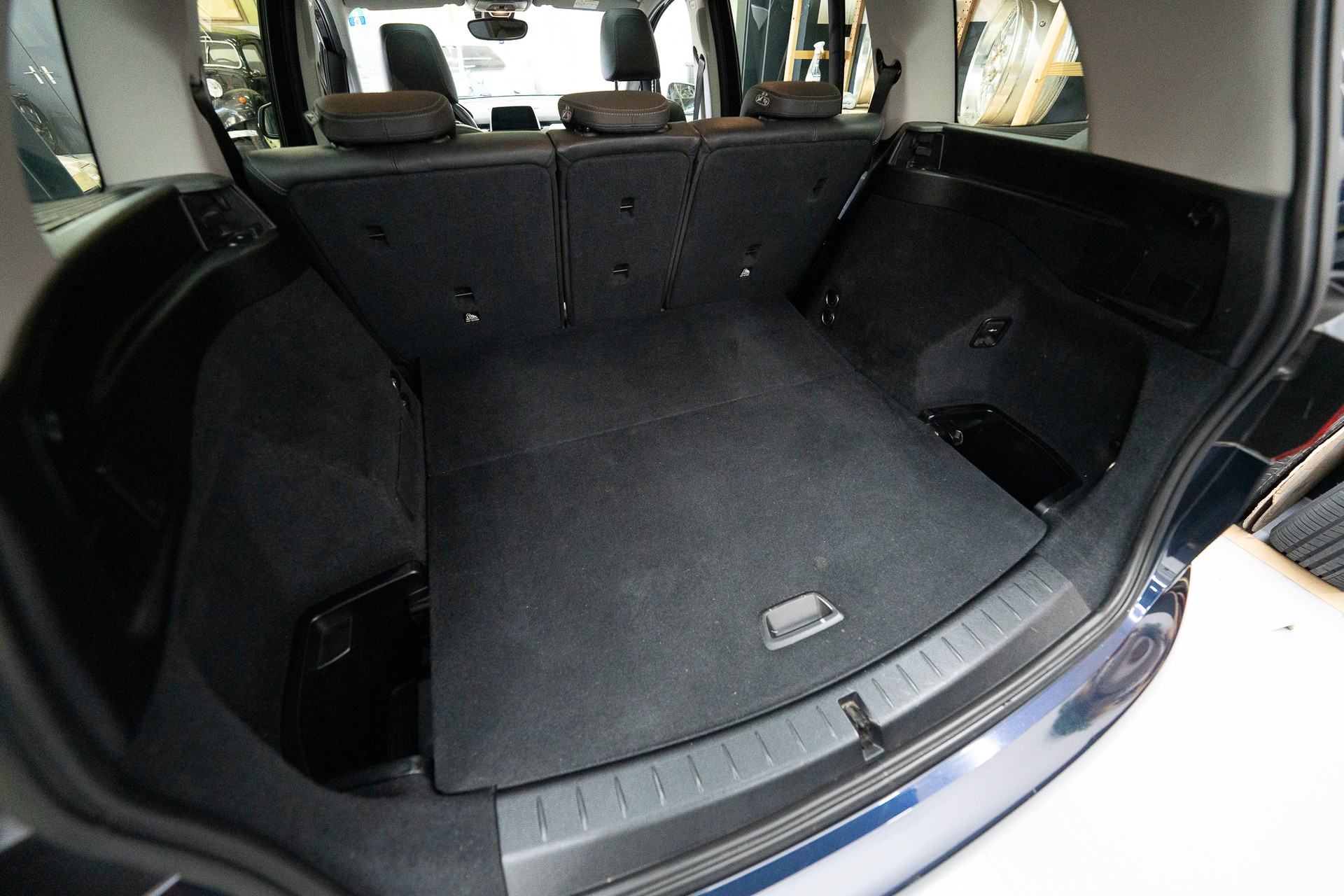 BMW 216i Gran Tourer Luxury Line-image-13