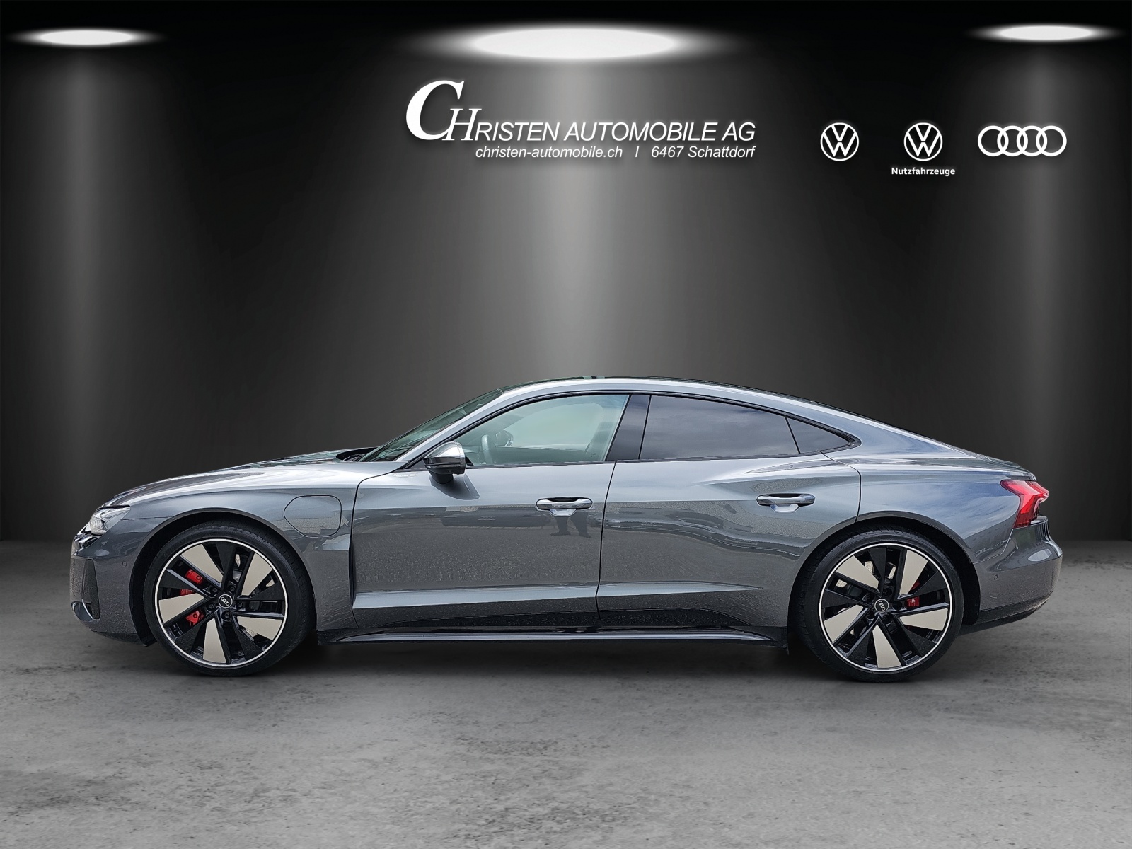 AUDI RS e-tron GT quattro-showroom-element-2