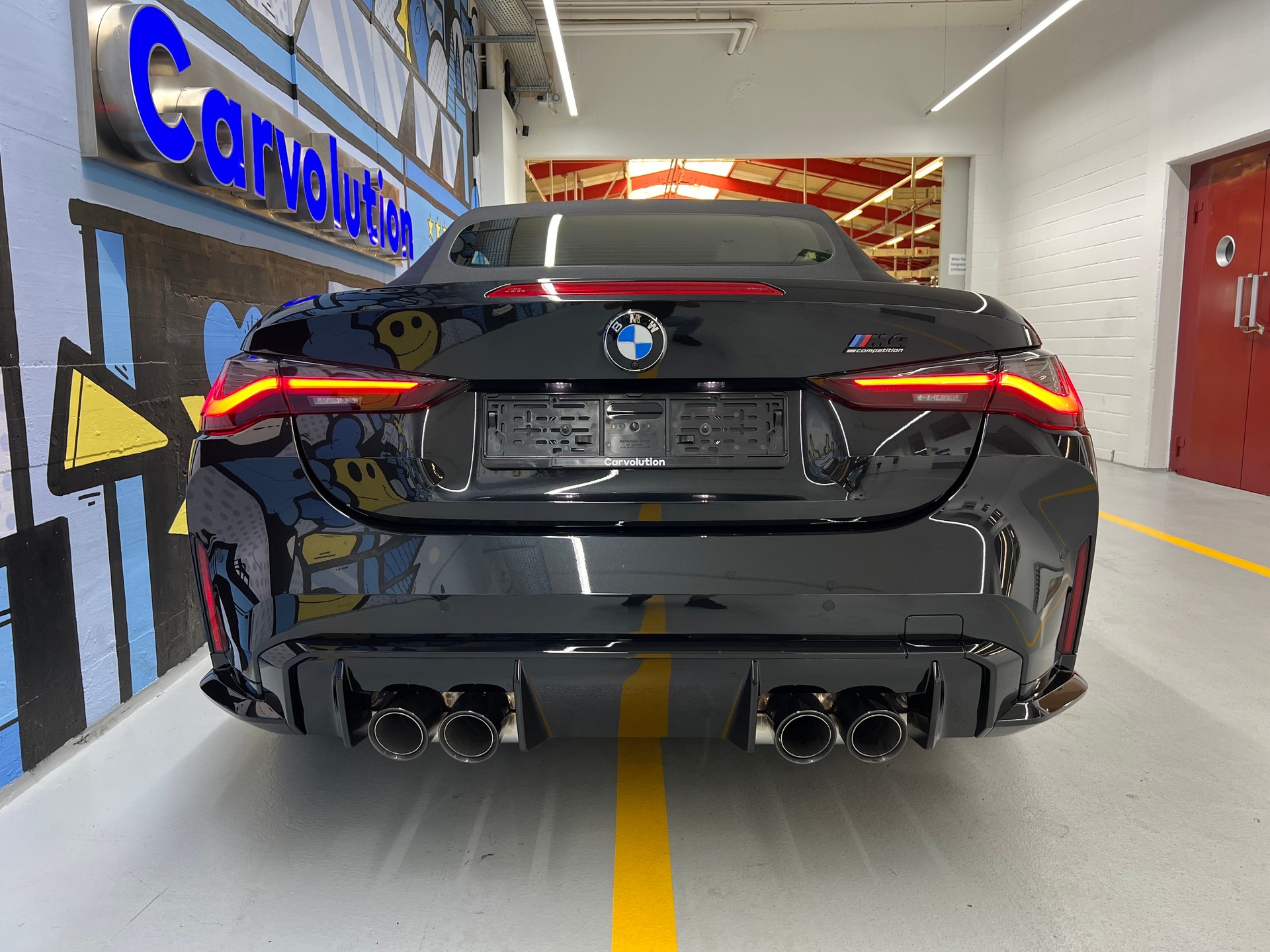 BMW M4 Cabrio Competition M xDrive-image-6