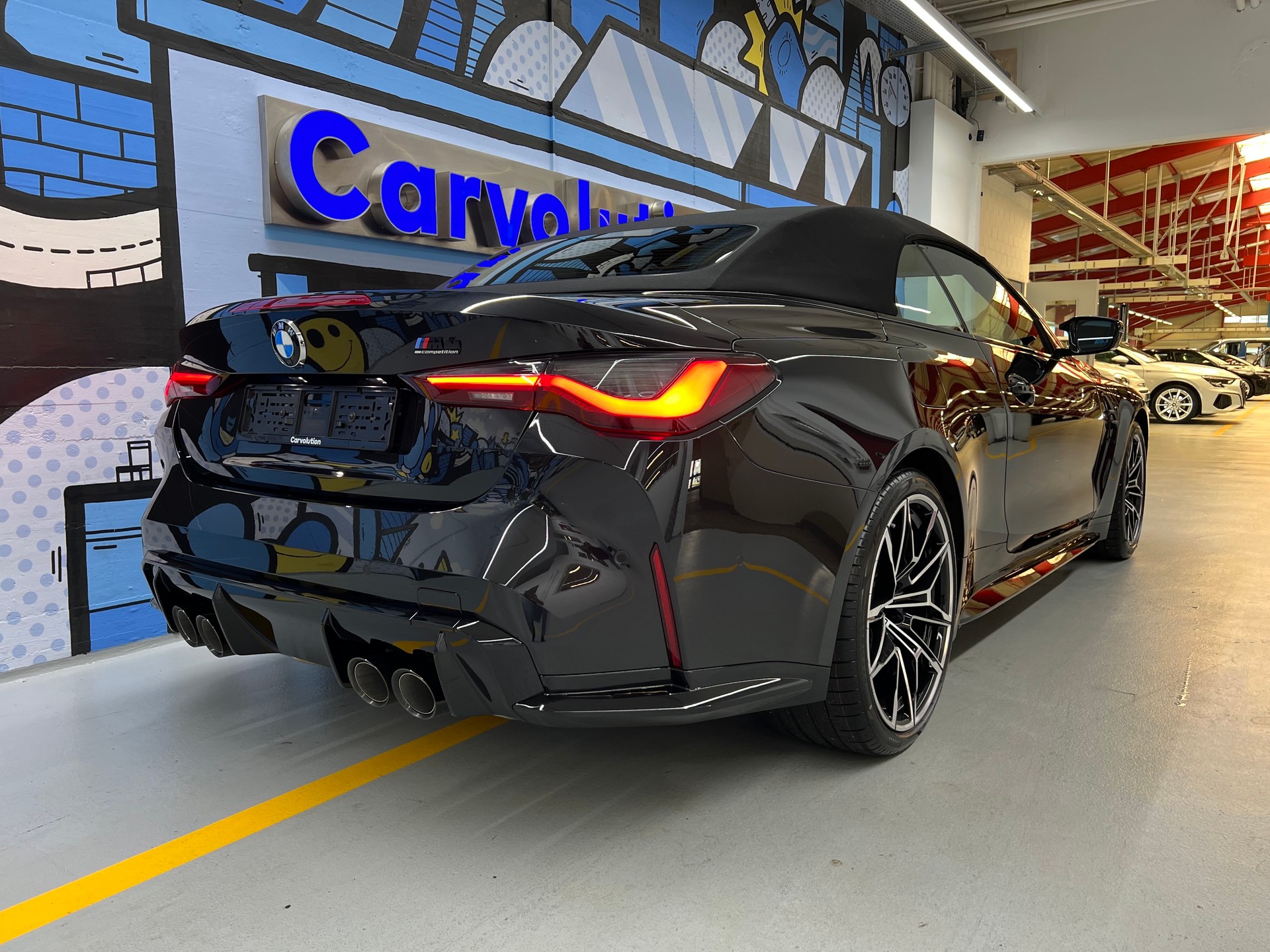BMW M4 Cabrio Competition M xDrive-image-4