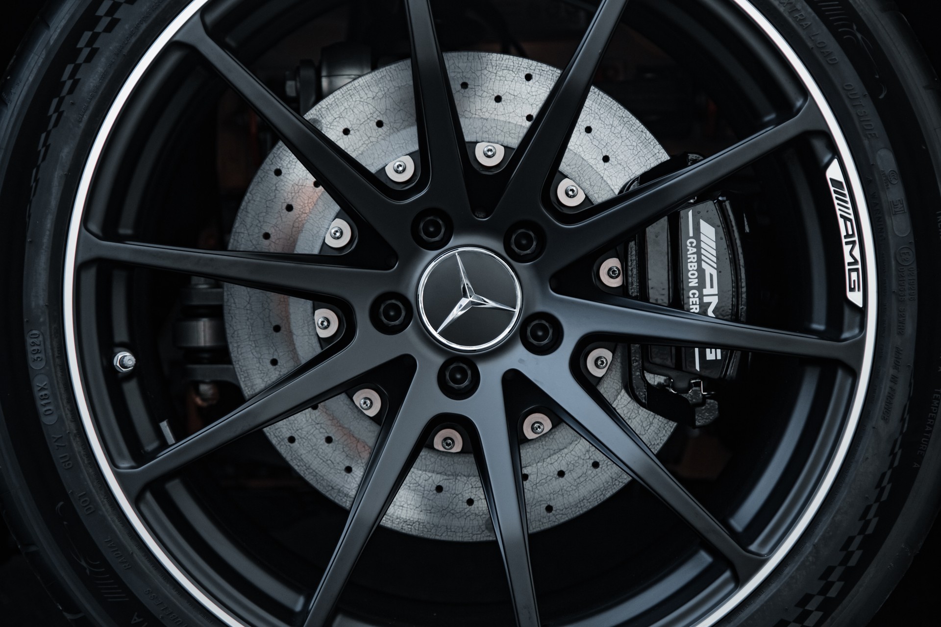 MERCEDES-BENZ AMG GT Black Series-image-17