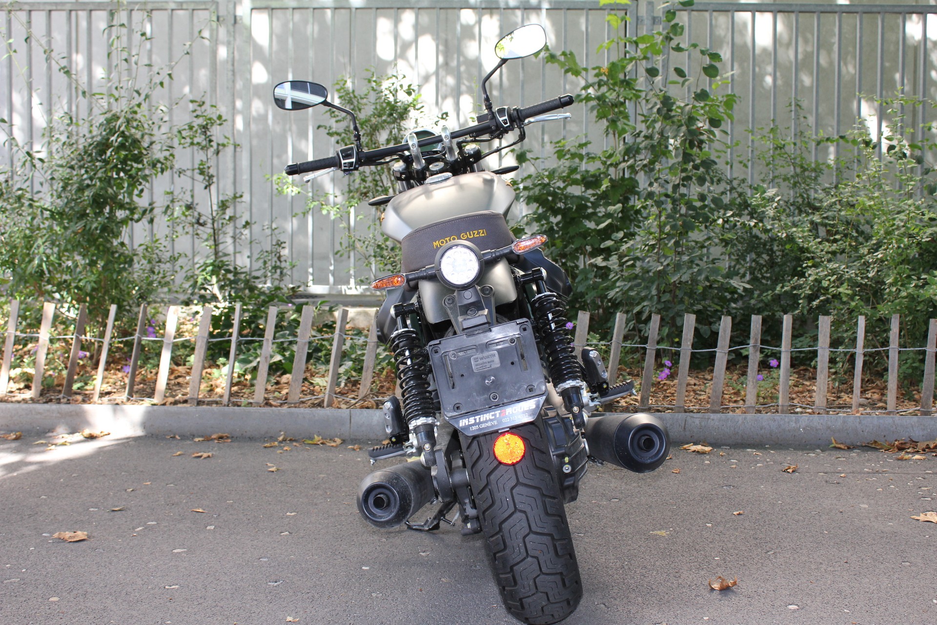 MOTO GUZZI V9 850 Bobber Special Edition-image-4