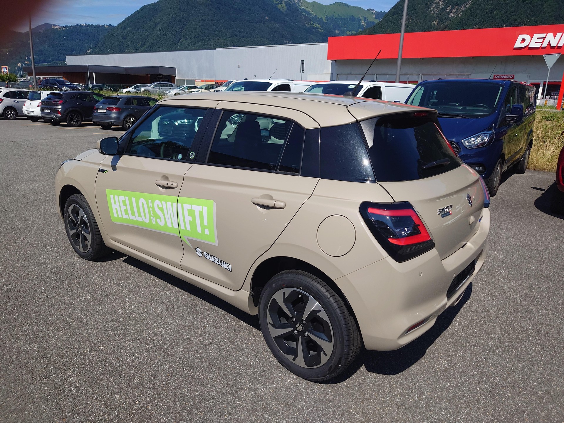 SUZUKI Swift 1.2 1st Edition Top Hybrid 4x4 MY24-showroom-element-2