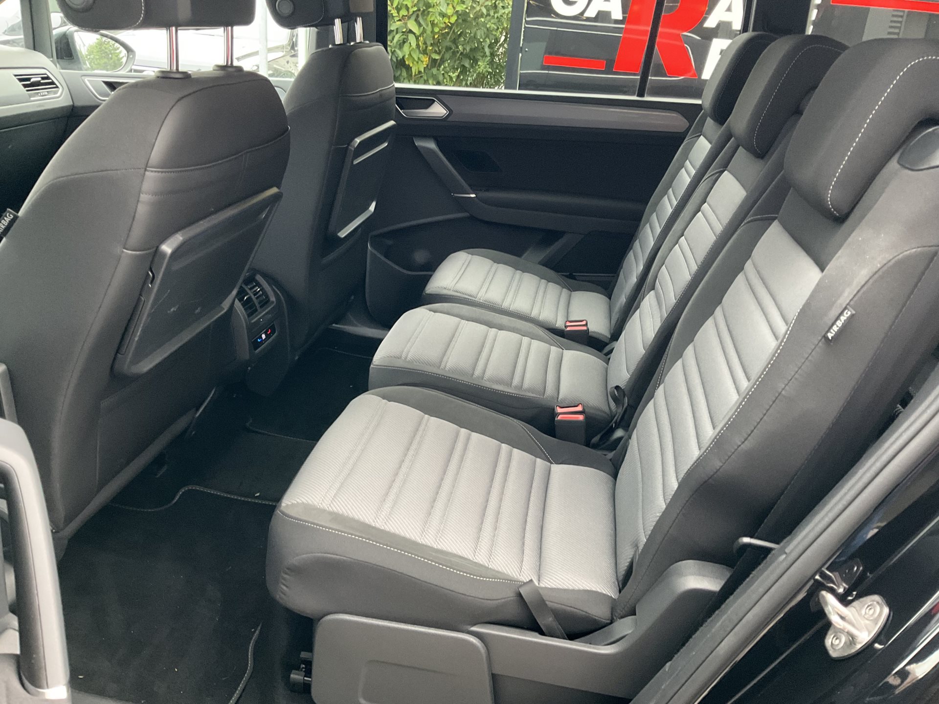 VW Touran 1.5 TSI DSG HIGHLINE R-LINE *** TOP AUSSTATTUNG ***-image-26