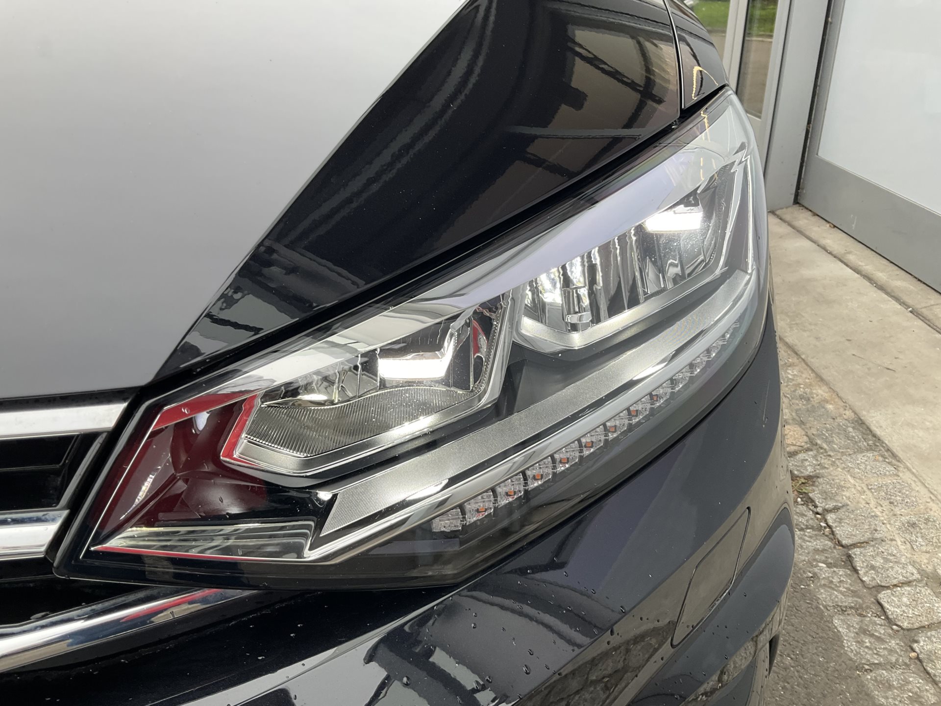 VW Touran 1.5 TSI DSG HIGHLINE R-LINE *** TOP AUSSTATTUNG ***-image-6