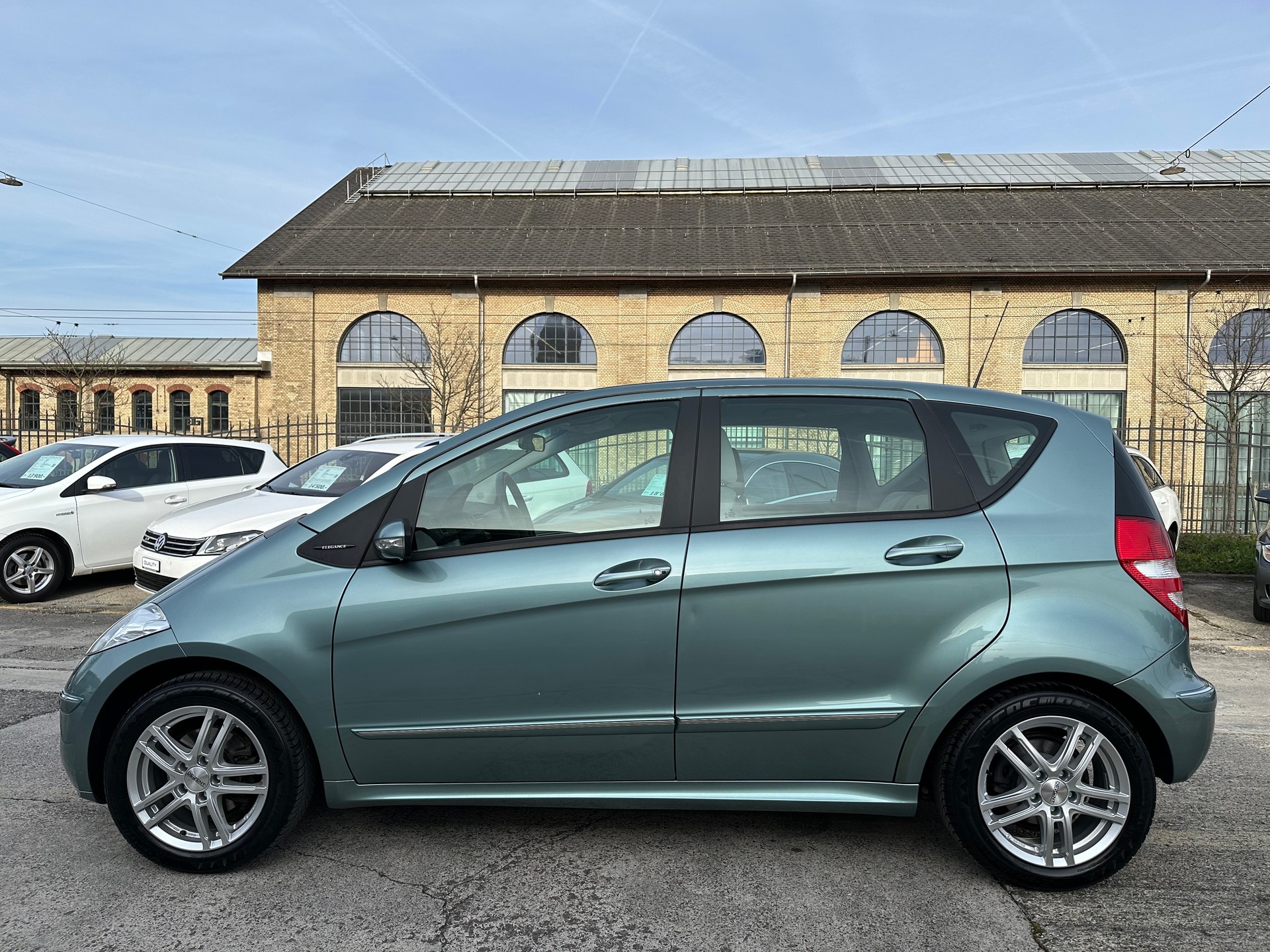 MERCEDES-BENZ A 170 Elégance-showroom-element-3