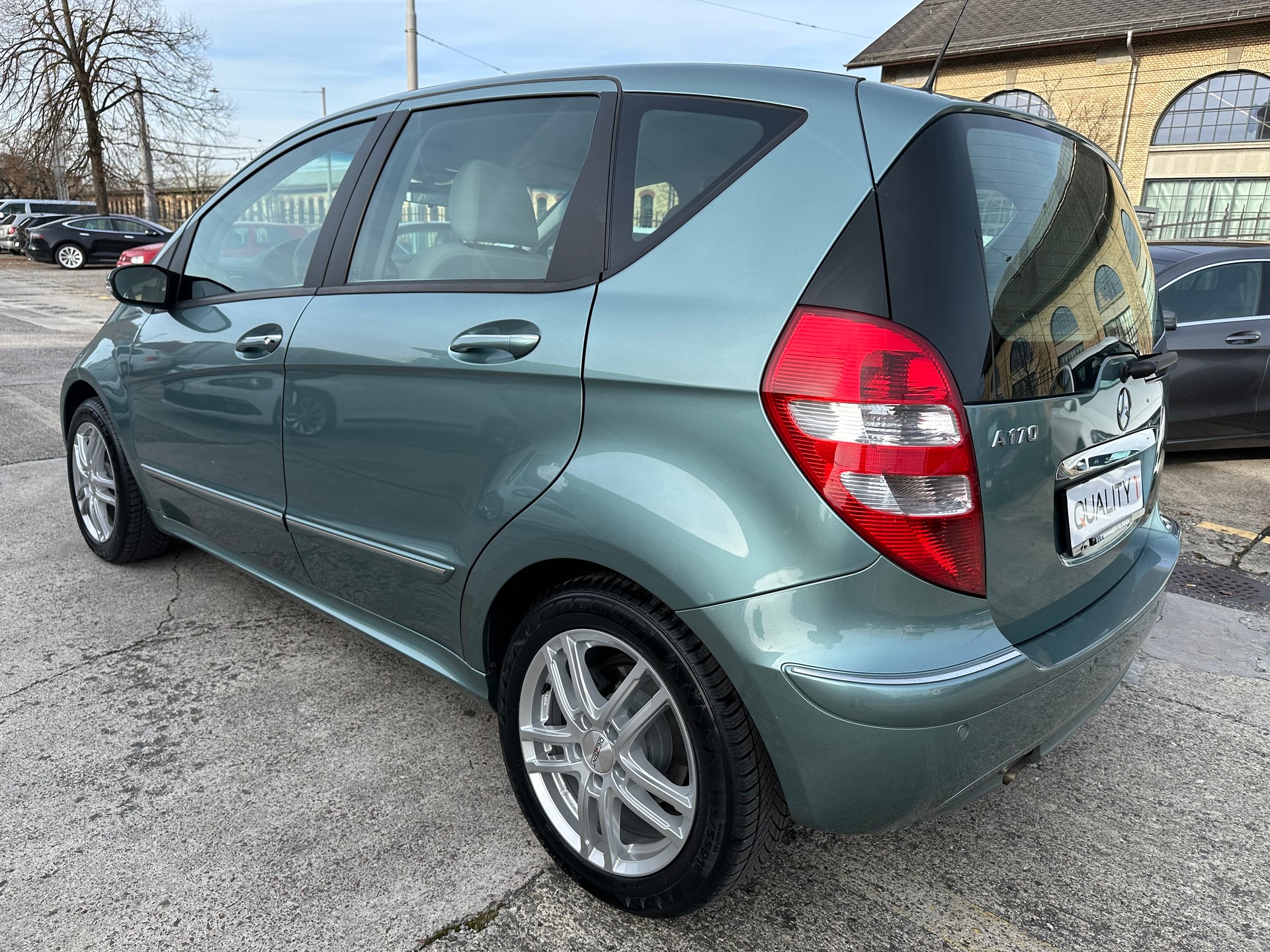 MERCEDES-BENZ A 170 Elégance-image-5