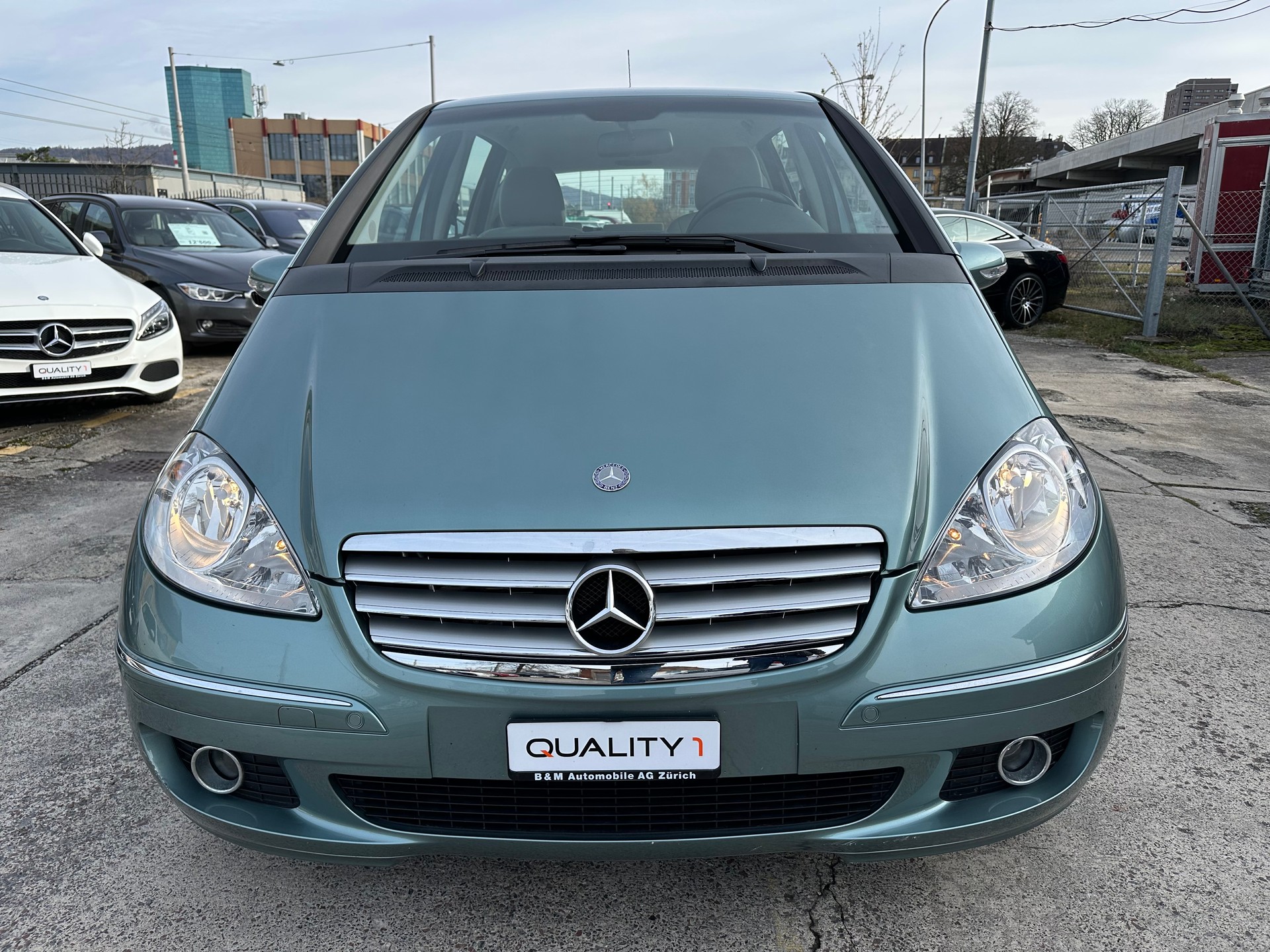 MERCEDES-BENZ A 170 Elégance-showroom-element-1