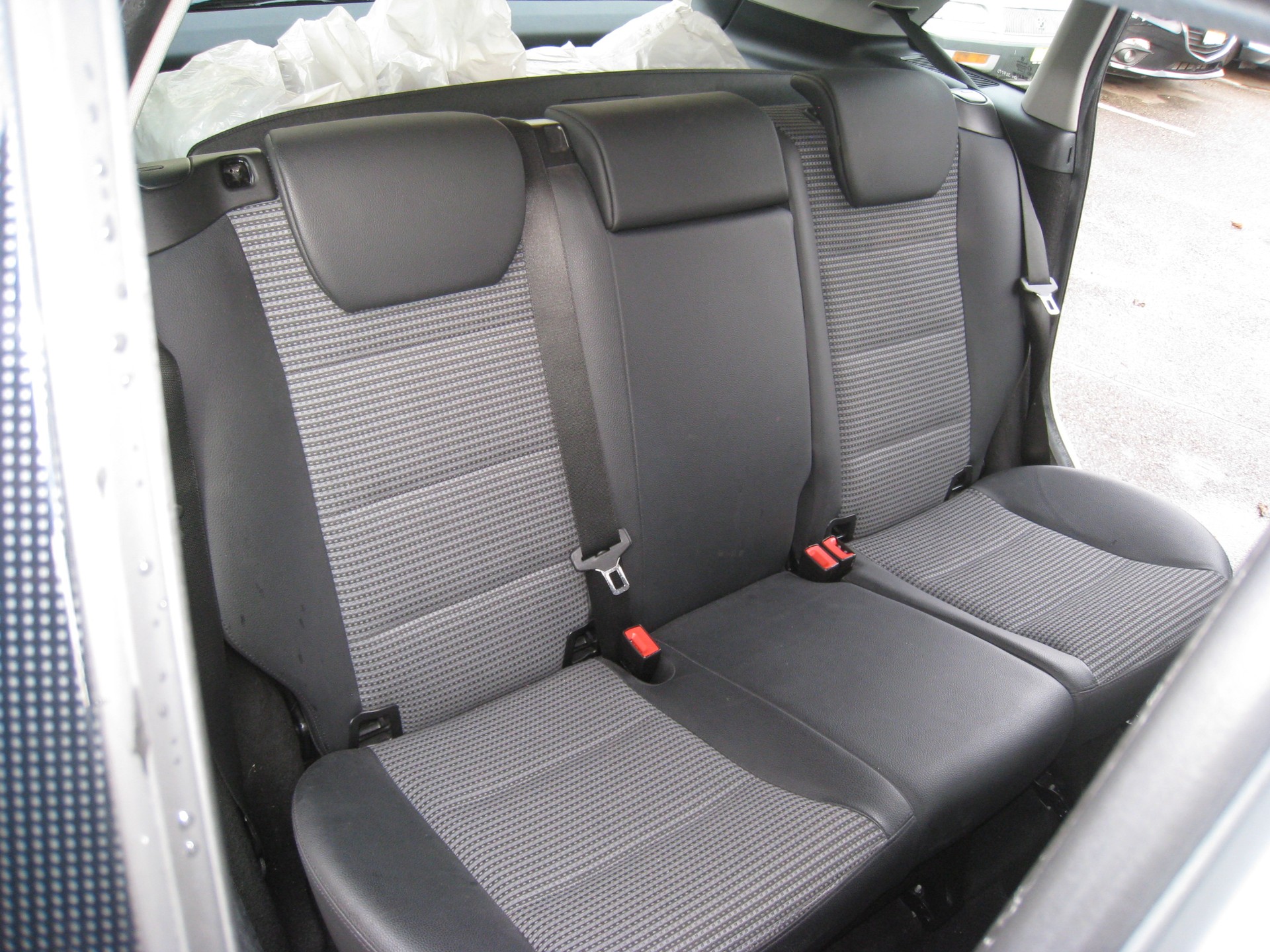 MERCEDES-BENZ B 170-image-12