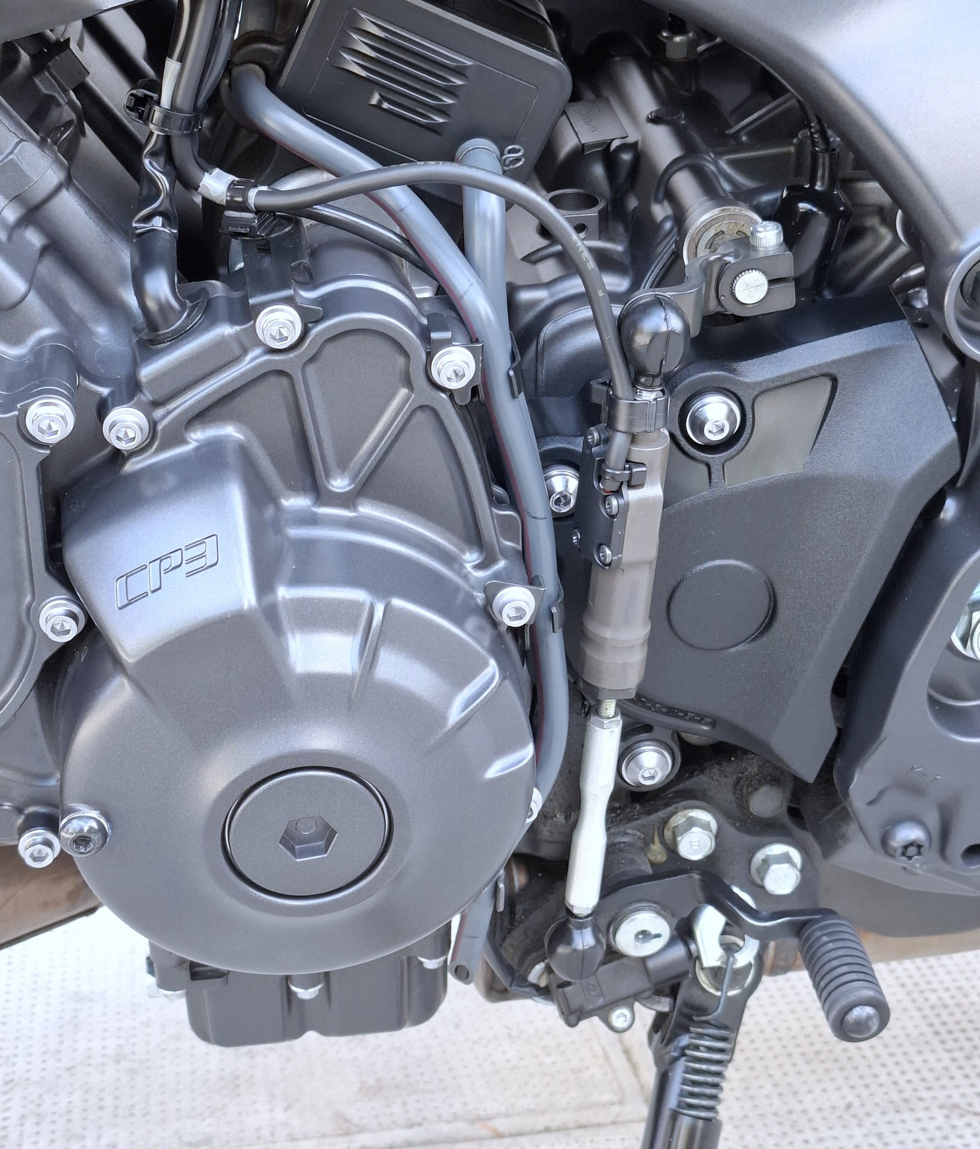 YAMAHA MT-09-image-6