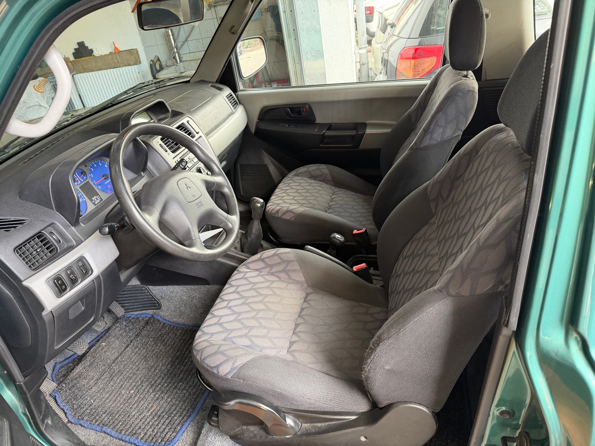 MITSUBISHI Pajero Pinin 1.8 Spirit-image-6