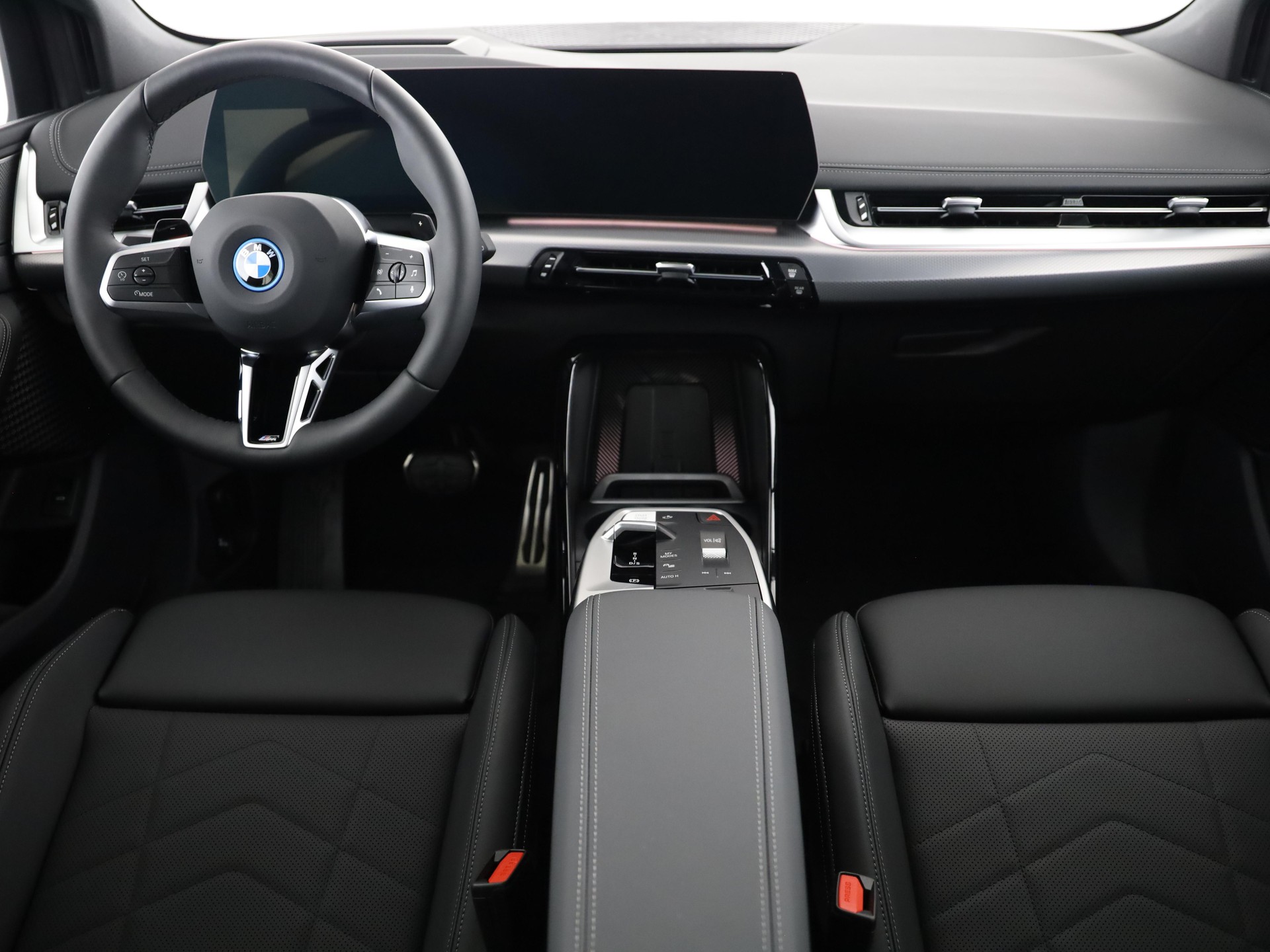 BMW 230e xDrive paddles Active Tourer-image-14