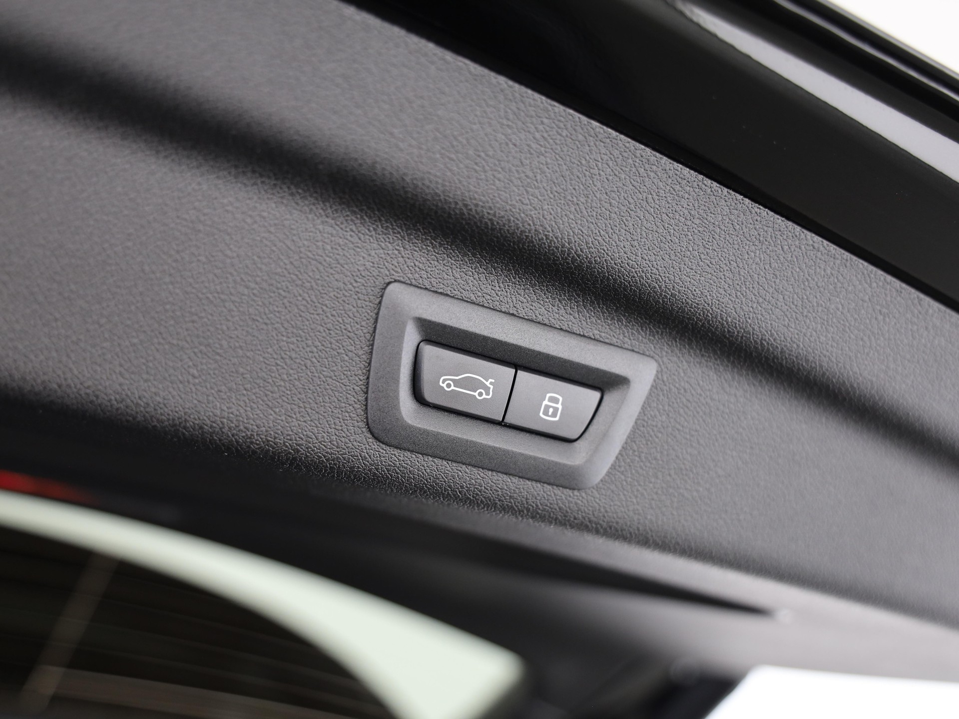 BMW 230e xDrive paddles Active Tourer-image-8