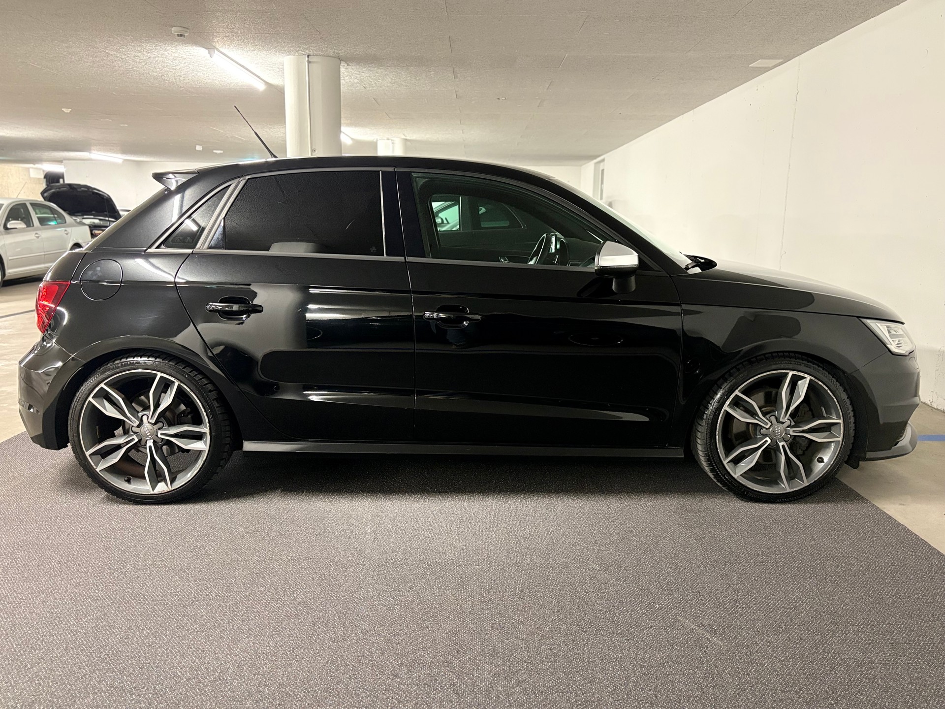 AUDI S1 Sportback 2.0 TFSI quattro AB MFK (11.2025)-image-4