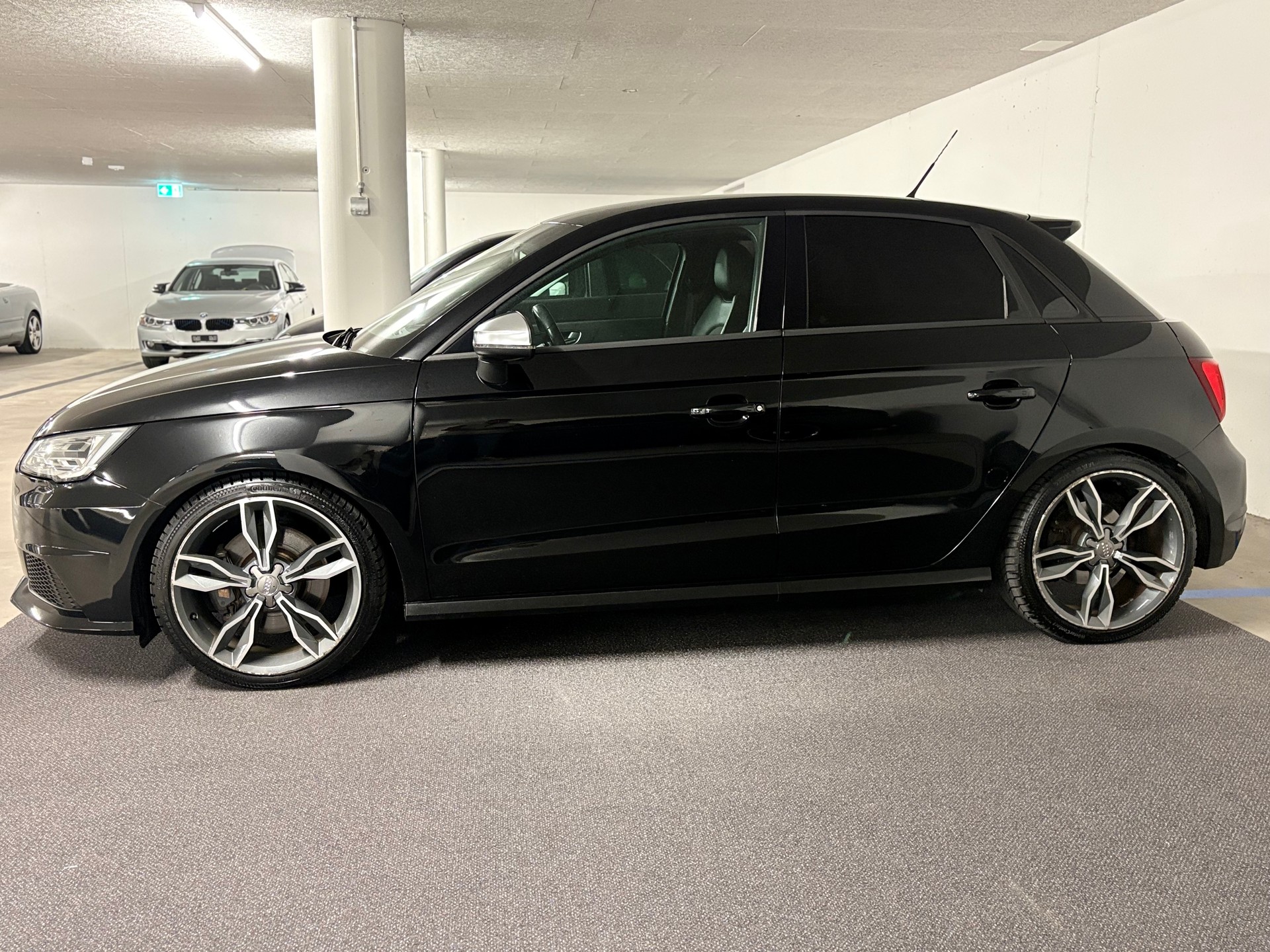AUDI S1 Sportback 2.0 TFSI quattro AB MFK (11.2025)-image-3