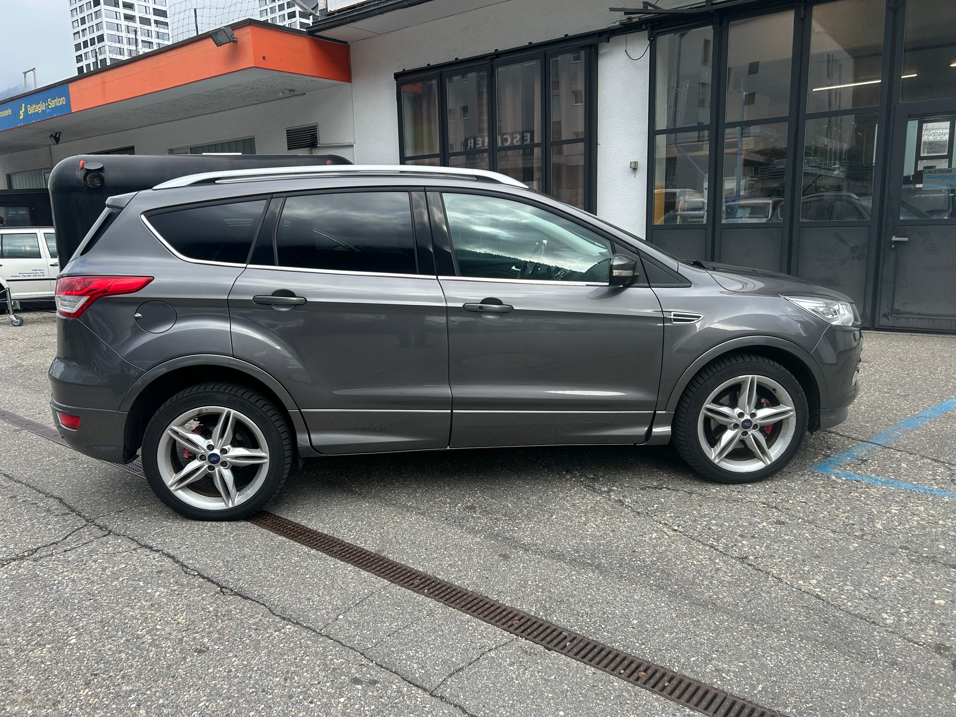 FORD Kuga 2.0 TDCi Titanium S 4WD PowerShift-image-6