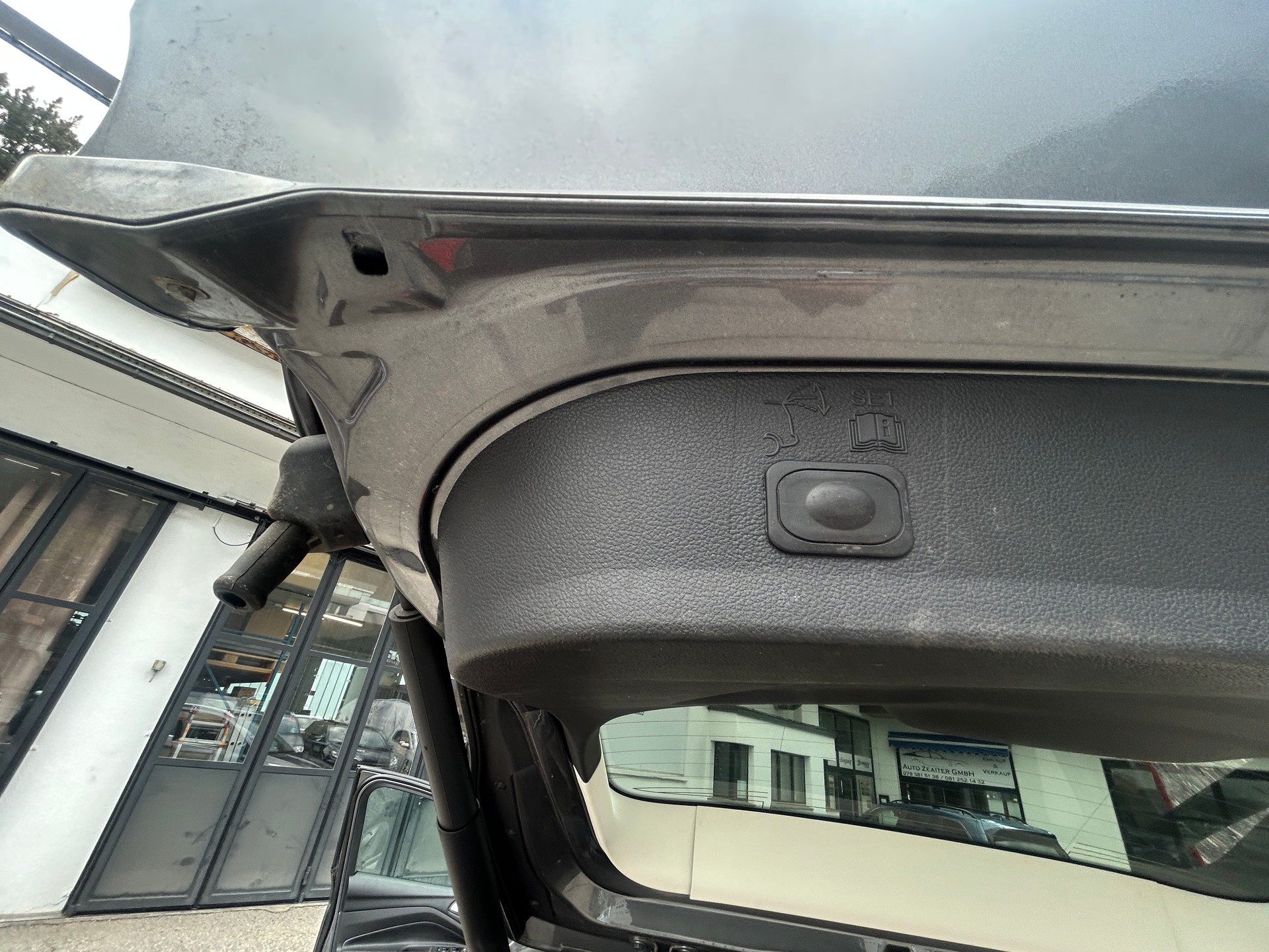 FORD Kuga 2.0 TDCi Titanium S 4WD PowerShift-image-9
