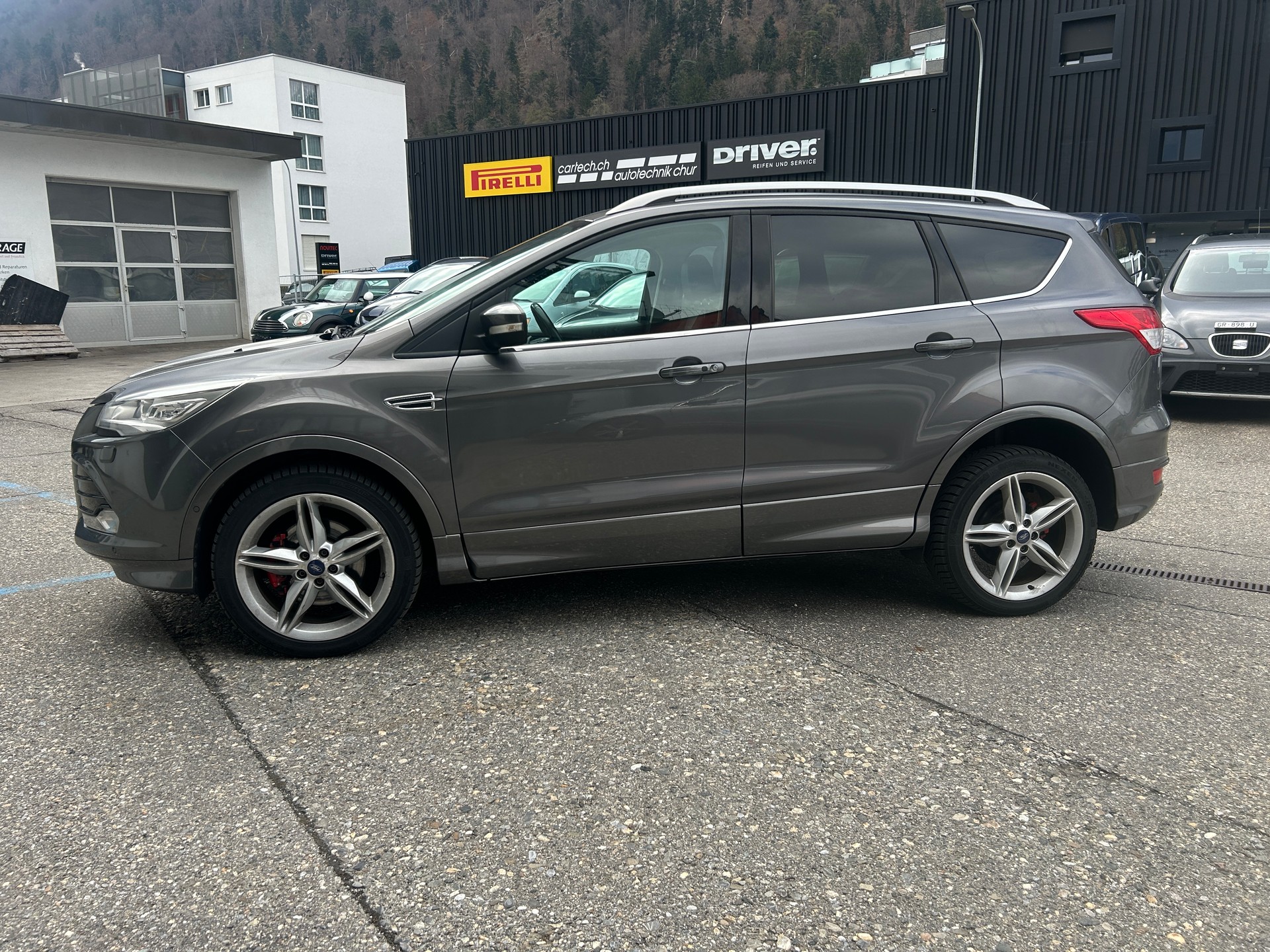 FORD Kuga 2.0 TDCi Titanium S 4WD PowerShift-image-2