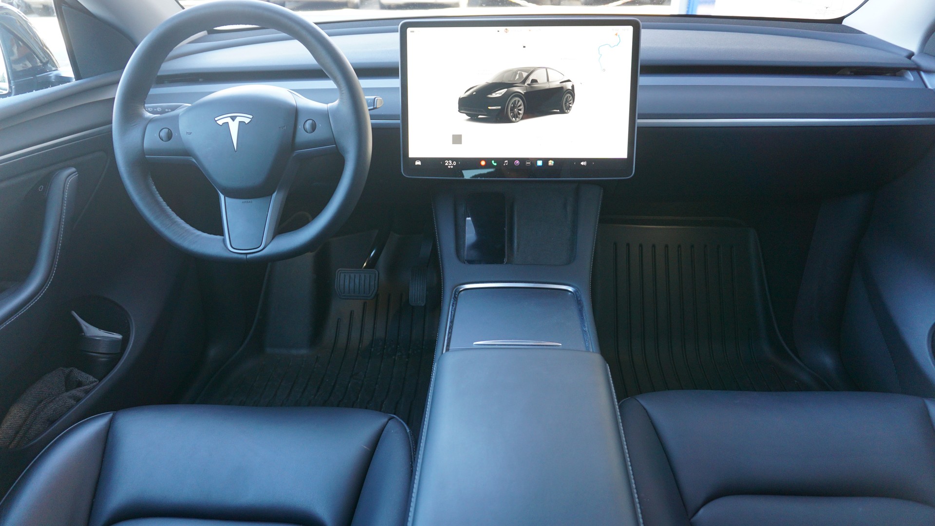 TESLA Model Y Long Range-image-12