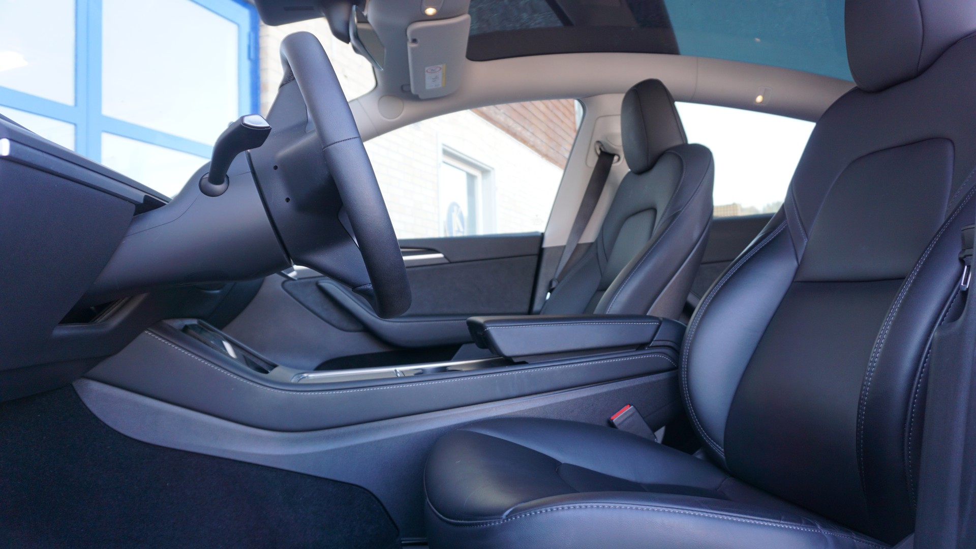TESLA Model Y Long Range-image-14