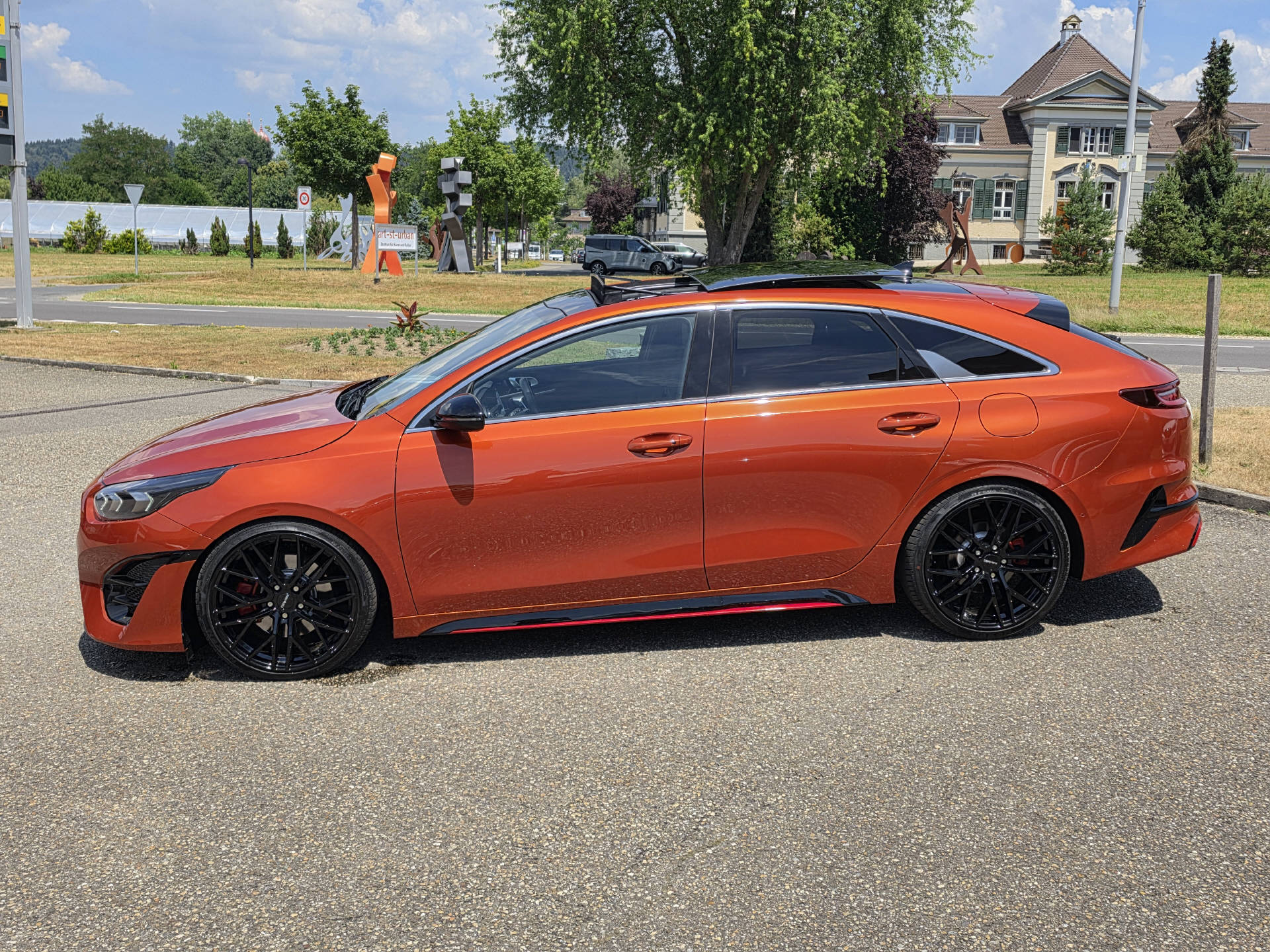 KIA ProCeed 1.6 T-GDi GT-showroom-element-1