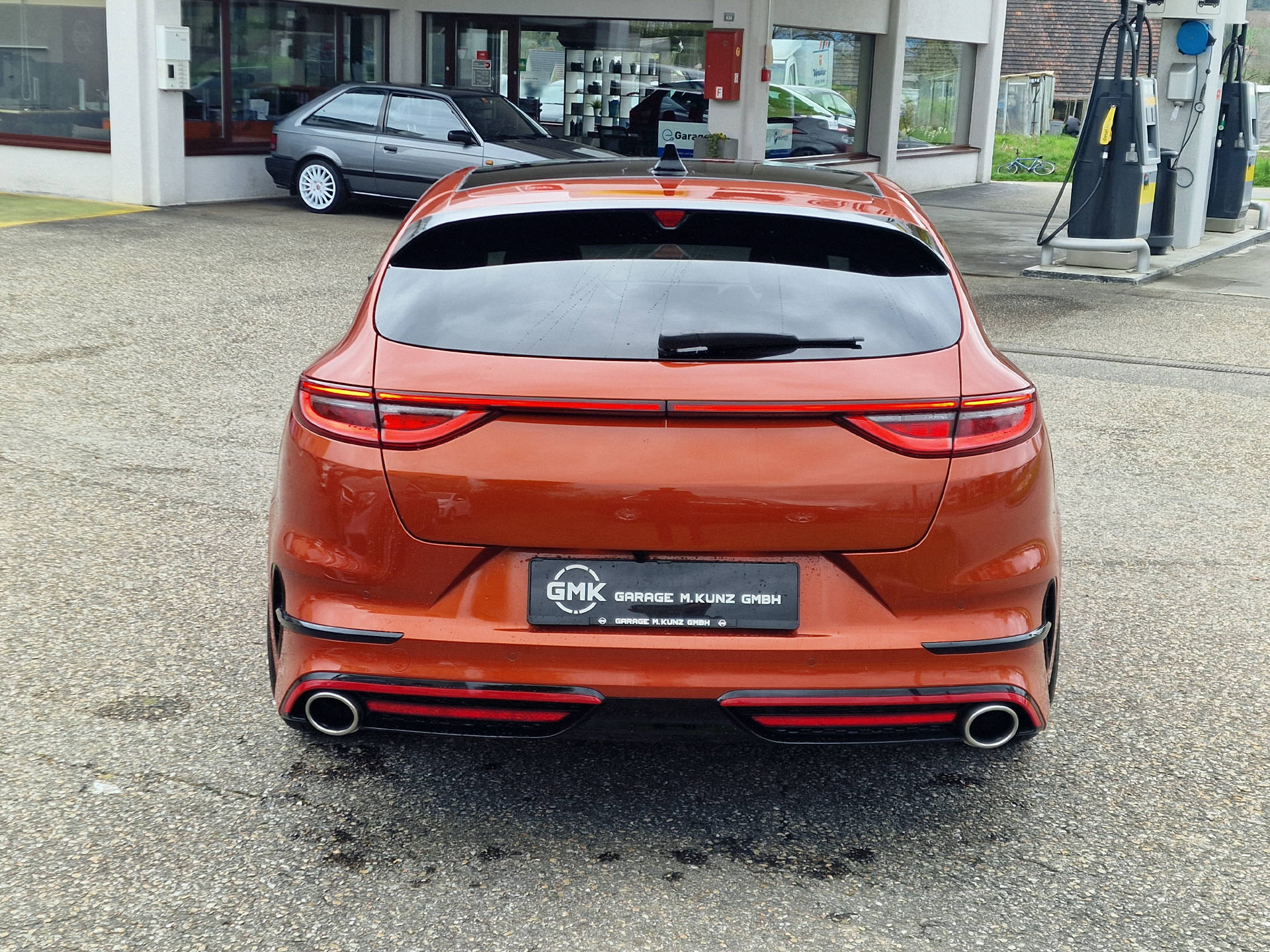 KIA ProCeed 1.6 T-GDi GT-showroom-element-3